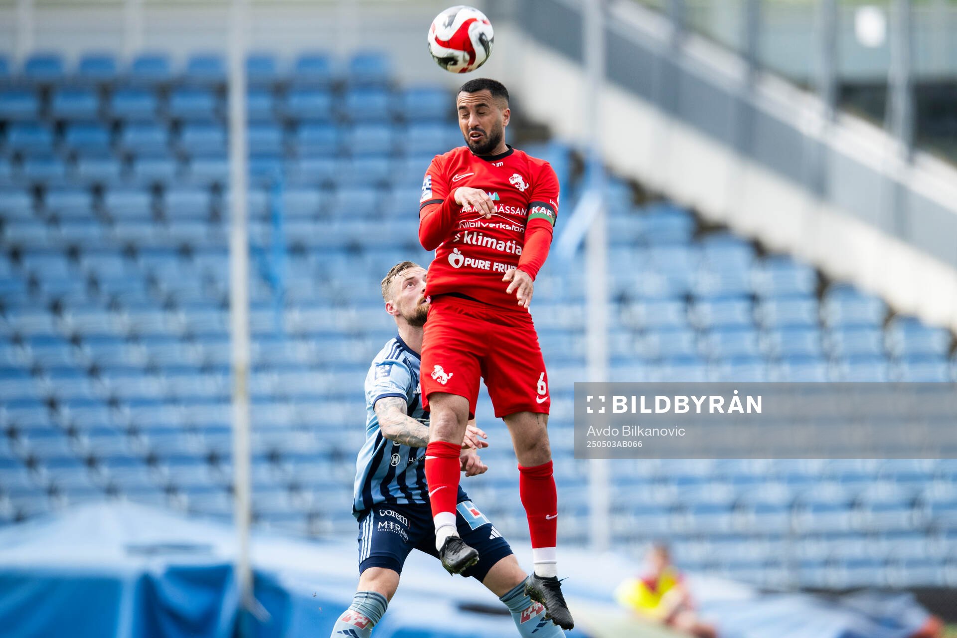 Ariana FCs Brwa Nouri under fotbollsmatchen i Ettan södra mellan Ariana FC och Husqvarna FF den 3 maj 2025 i Malmö. 