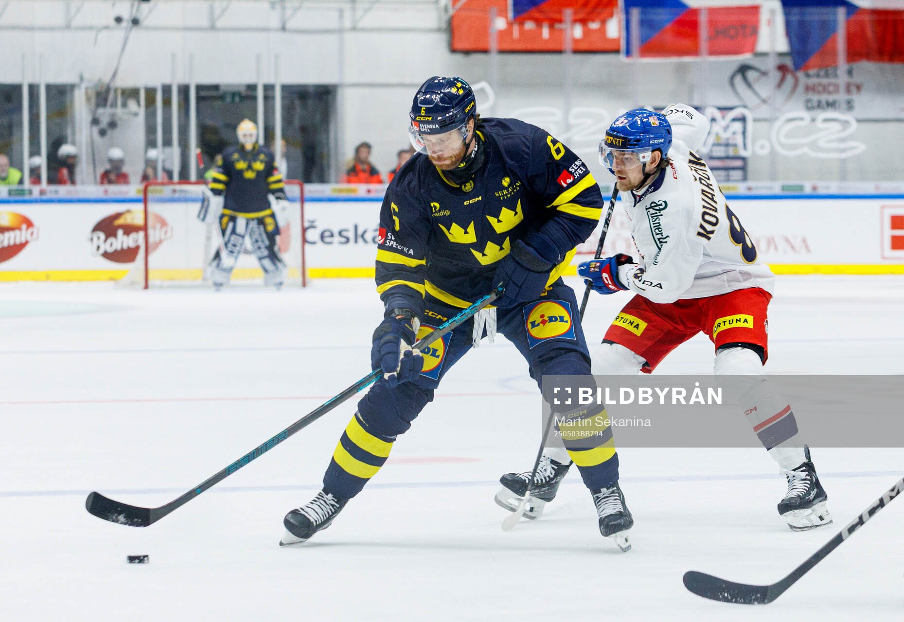 Adam Larsson of Sweden and Michal Kovarcik of Czech Republic