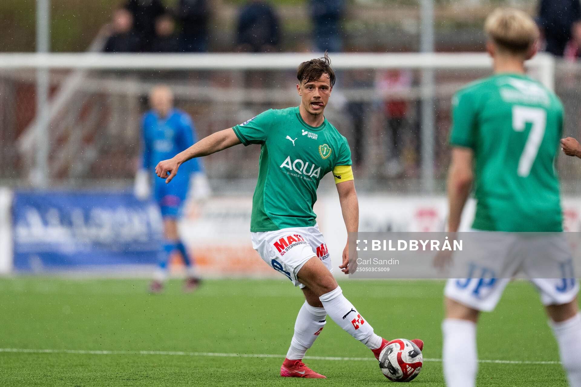 Jönköpings Södras Benjamin Tannus under fotbollsmatchen i Ettan södra mellan Skövde AIK och Jönköpings Södra den 3 maj 2025 i Skövde.