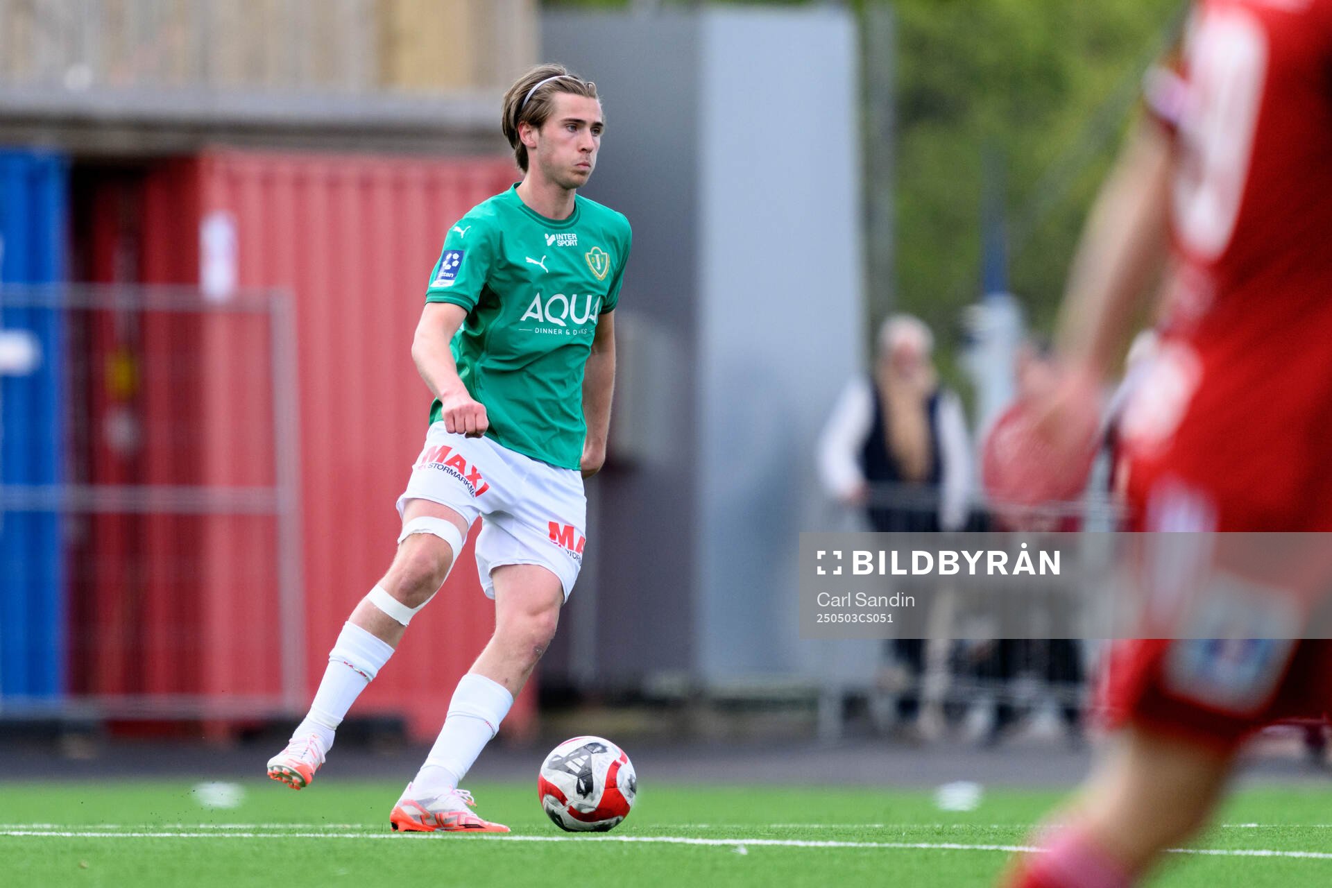 Jönköpings Södras Hugo Lyck under fotbollsmatchen i Ettan södra mellan Skövde AIK och Jönköpings Södra den 3 maj 2025 i Skövde. 
