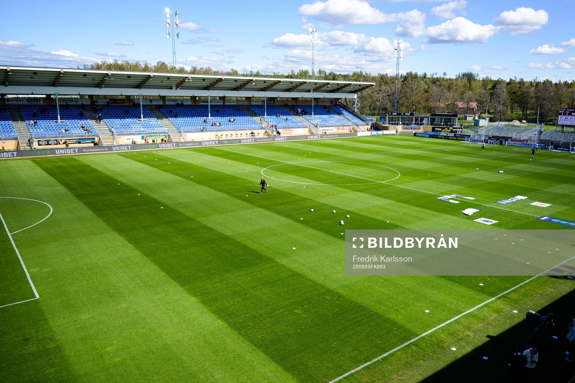 Planen på Stora Valla inför fotbollsmatchen i Allsvenskan mellan Degerfors och Sirius den 3 maj 2025 i Degerfors. 