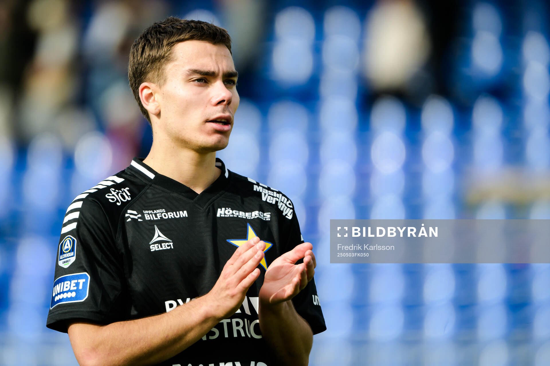 Sirius Leo Walta efter fotbollsmatchen i Allsvenskan mellan Degerfors och Sirius den 3 maj 2025 i Degerfors. 
