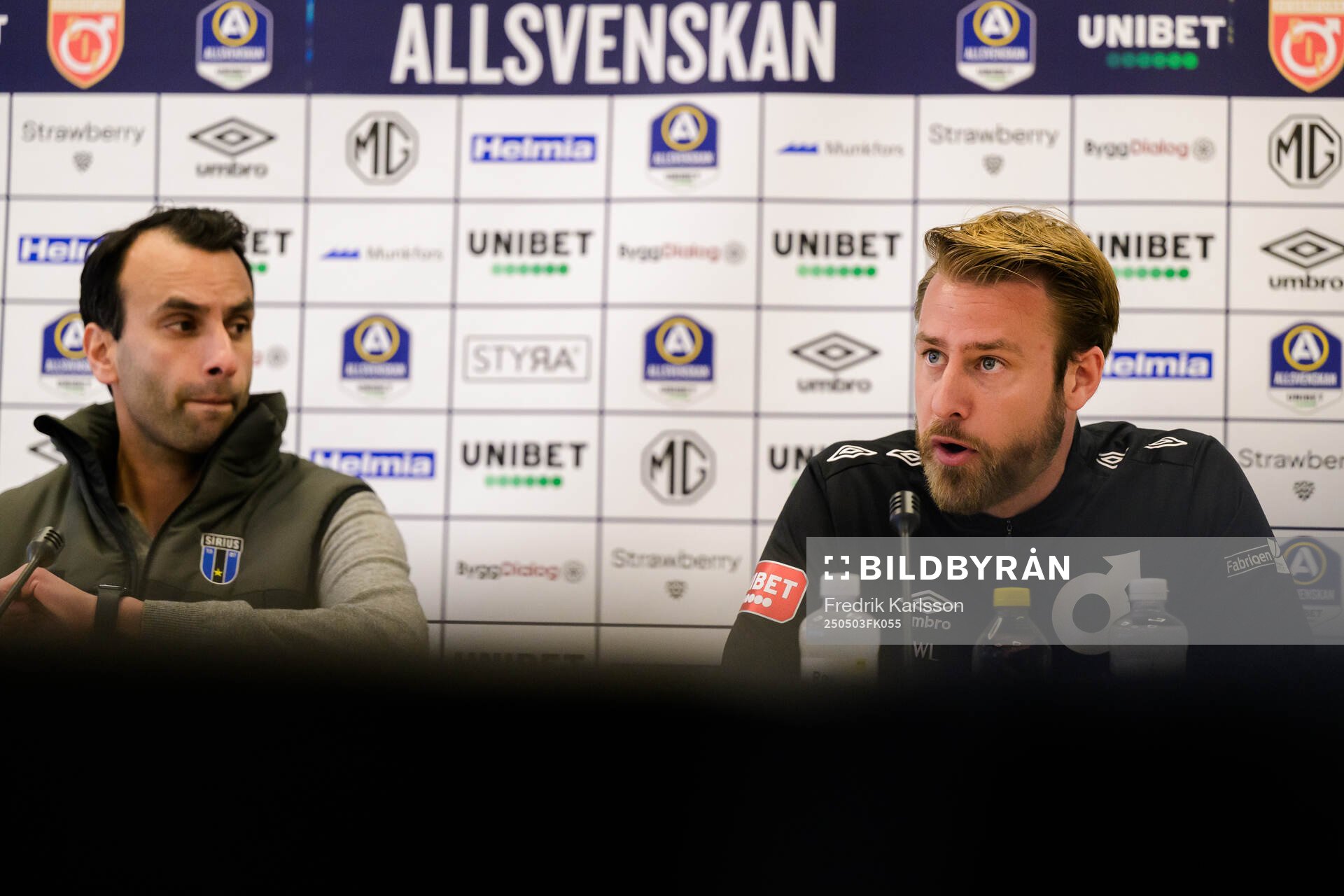 Sirius tränare Andreas Engelmark och Degerfors tränare William Lundin under presskonferensen efter fotbollsmatchen i Allsvenskan mellan Degerfors och Sirius den 3 maj 2025 i Degerfors.