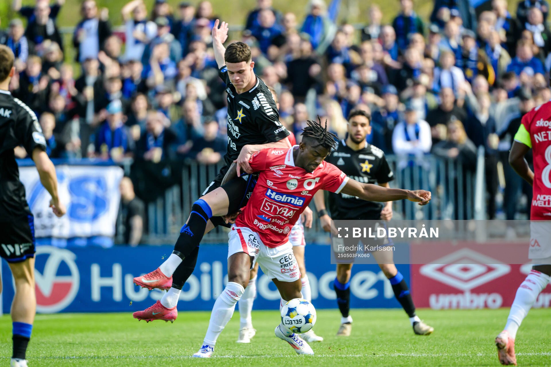 Sirius Robbie Ure och Degerfors Mamadouba Diaby