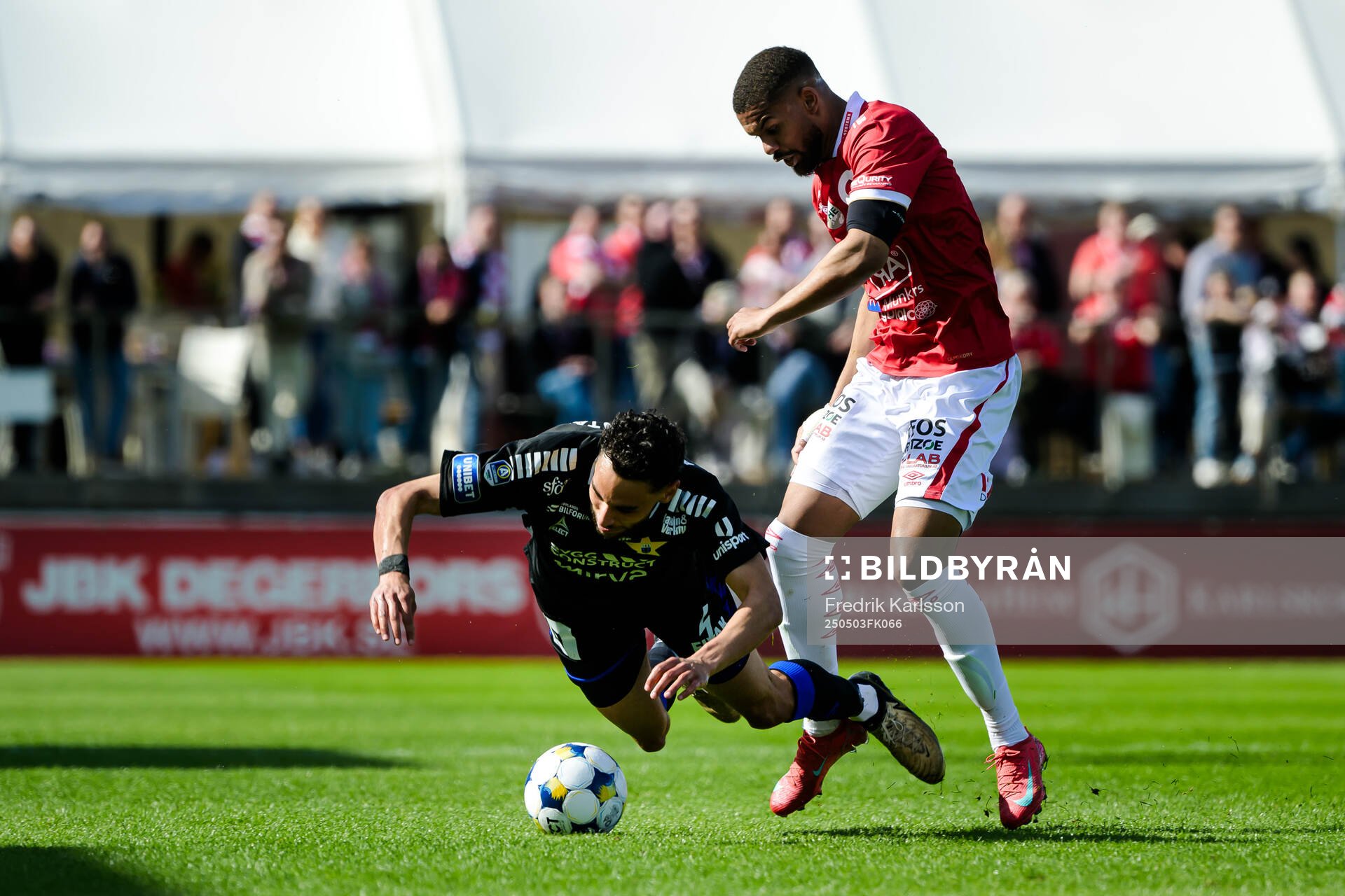 Sirius Joakim Persson och Degerfors Leon Hien