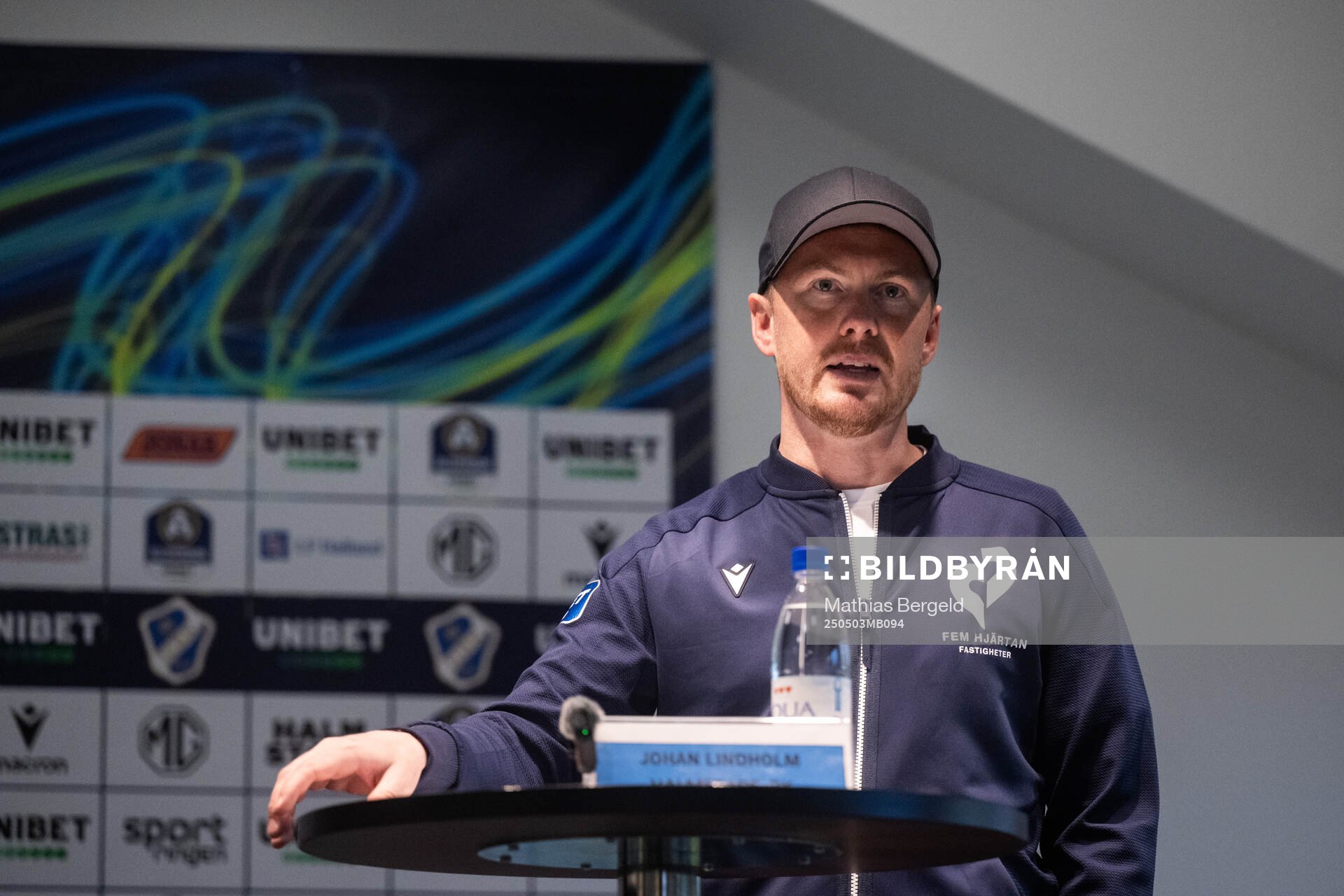 Halmstads huvudtränare Johan Lindholm på presskonferensen efter fotbollsmatchen i Allsvenskan mellan Halmstad och Värnamo den 3 maj 2025 i Halmstad.