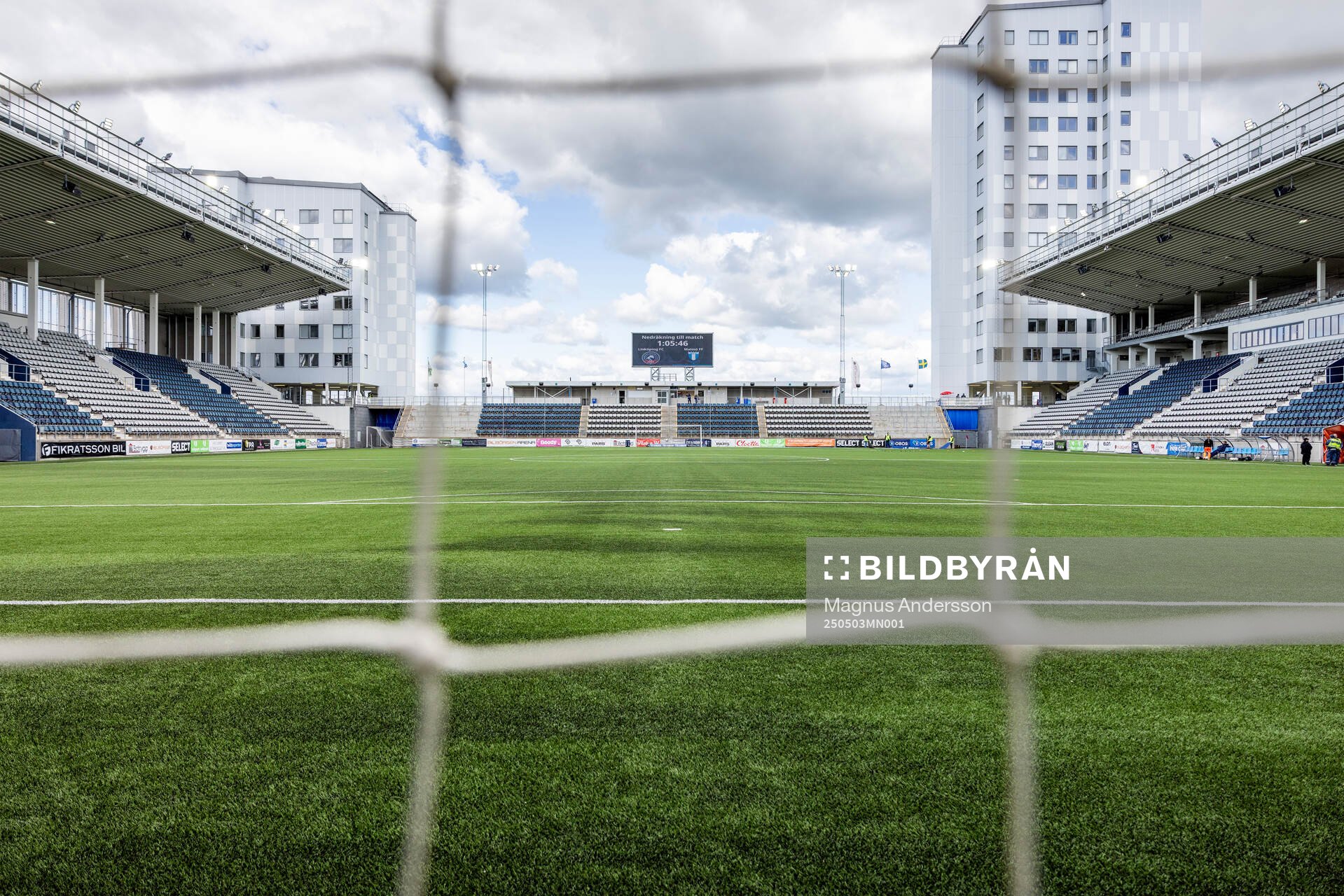 Interiör vy av Bilbörsen Arena inför fotbollsmatchen i Damallsvenskan mellan Linköping och Malmö FF den 3 maj 2025 i Linköping. 