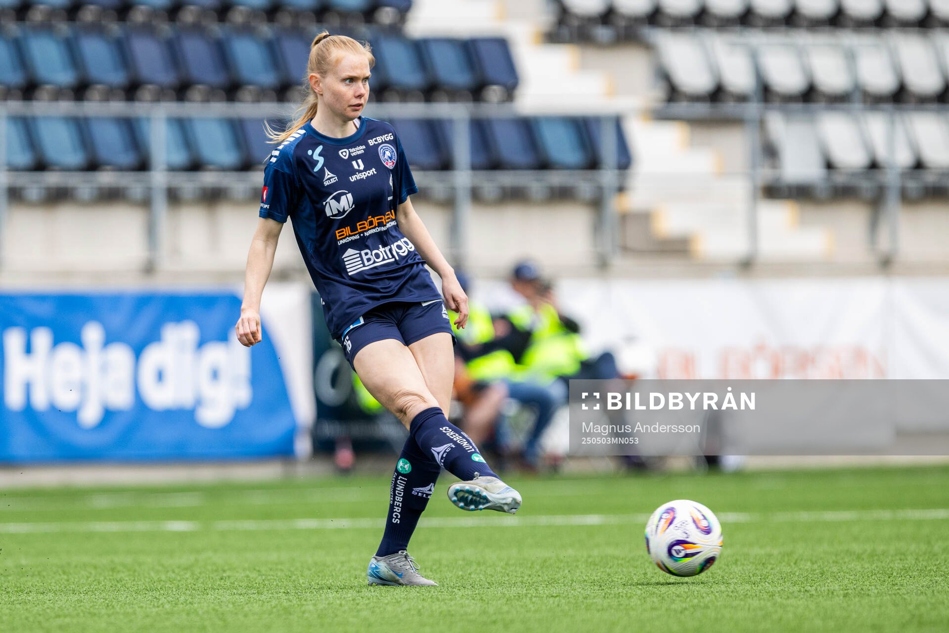 Linköpings Malin Johnsen Brenn under fotbollsmatchen i Damallsvenskan mellan Linköping och Malmö FF den 3 maj 2025 i Linköping. 