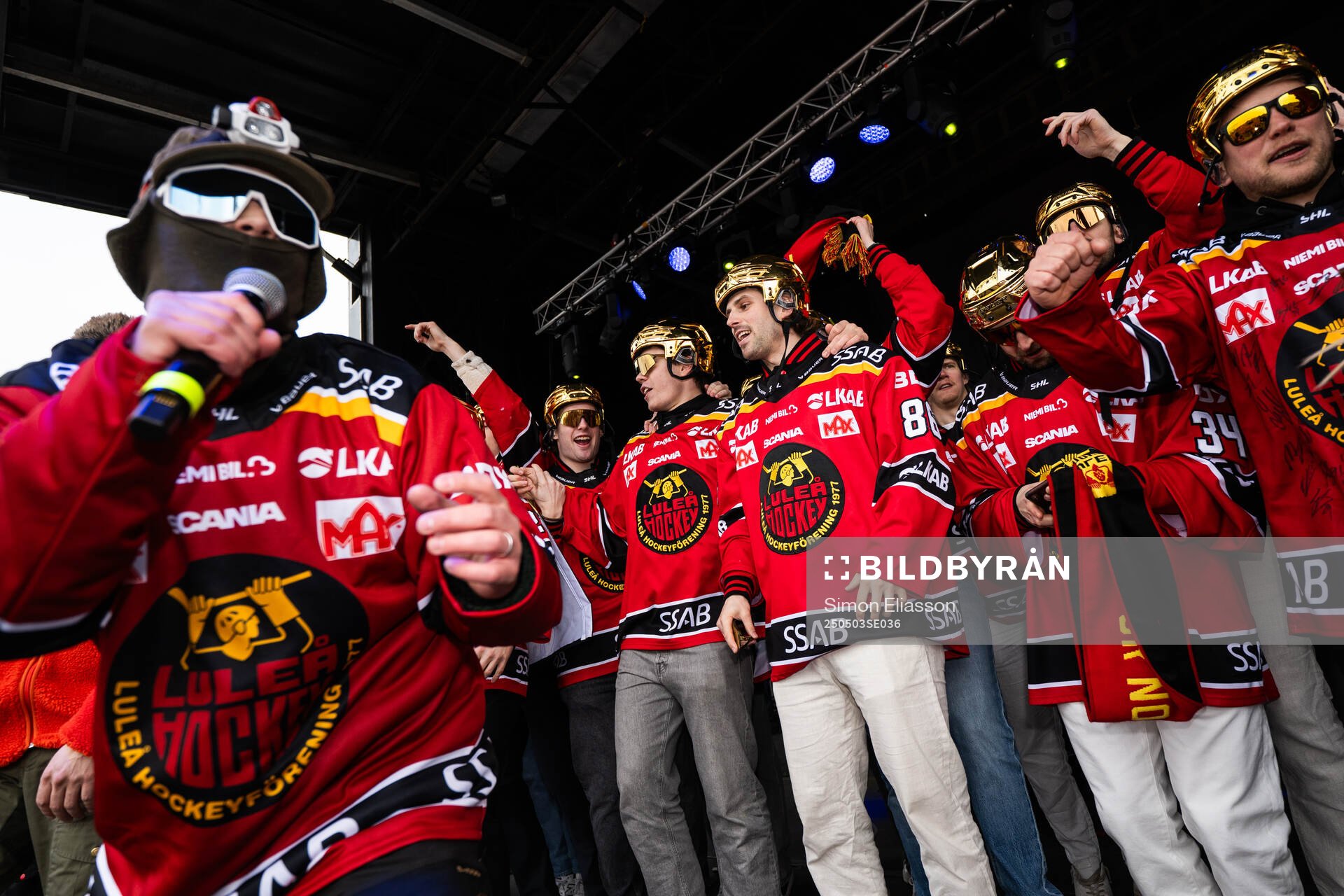 Hooja och Luleås målvakt Matteus Ward, Mathias Bromé och
