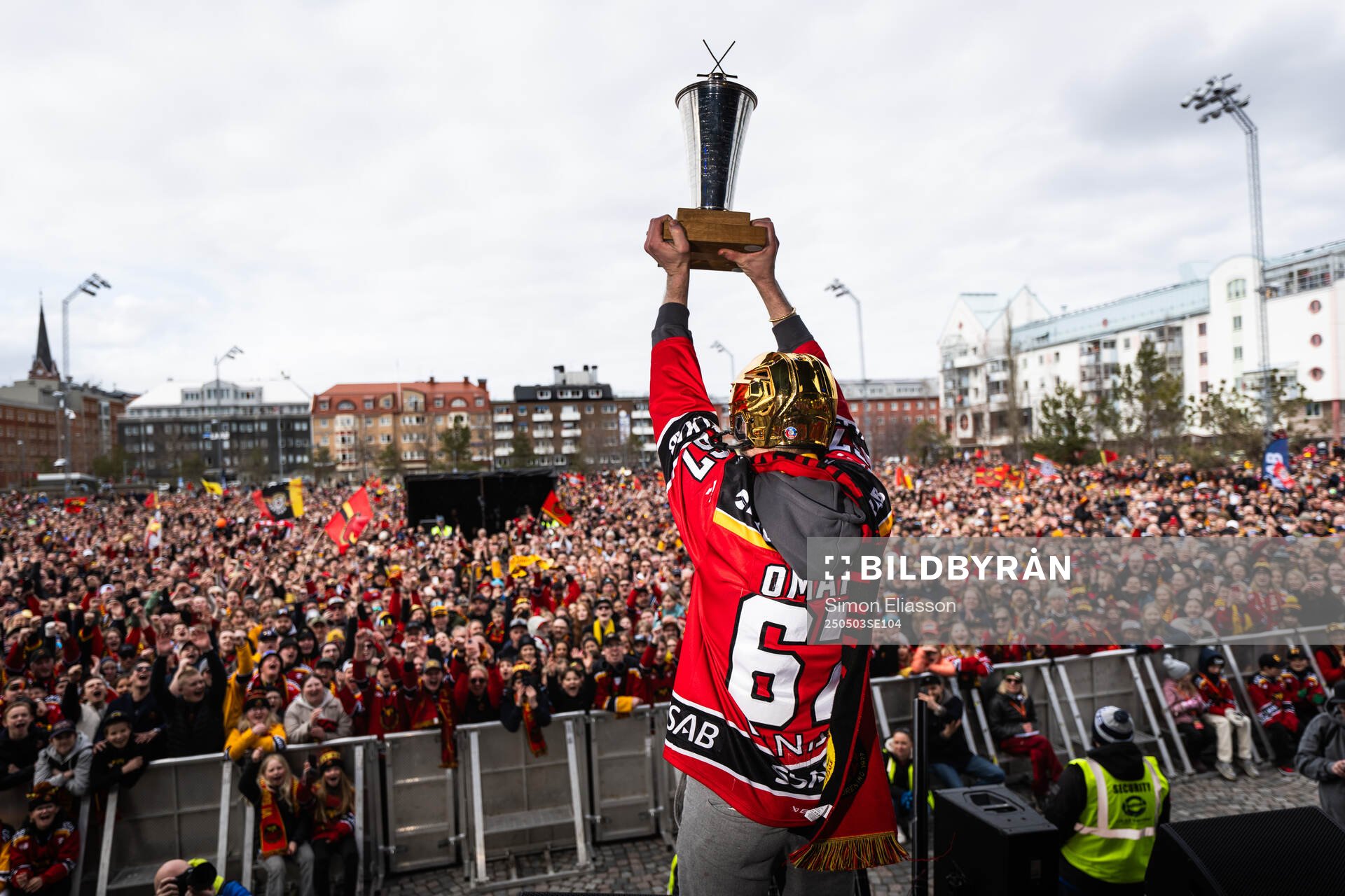 Luleås Linus Omark jublar