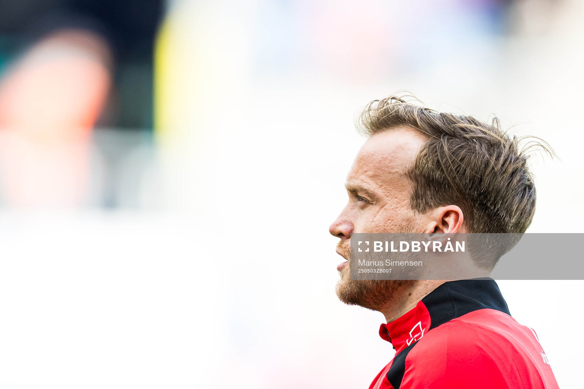 Bård Finne of Brann warms up