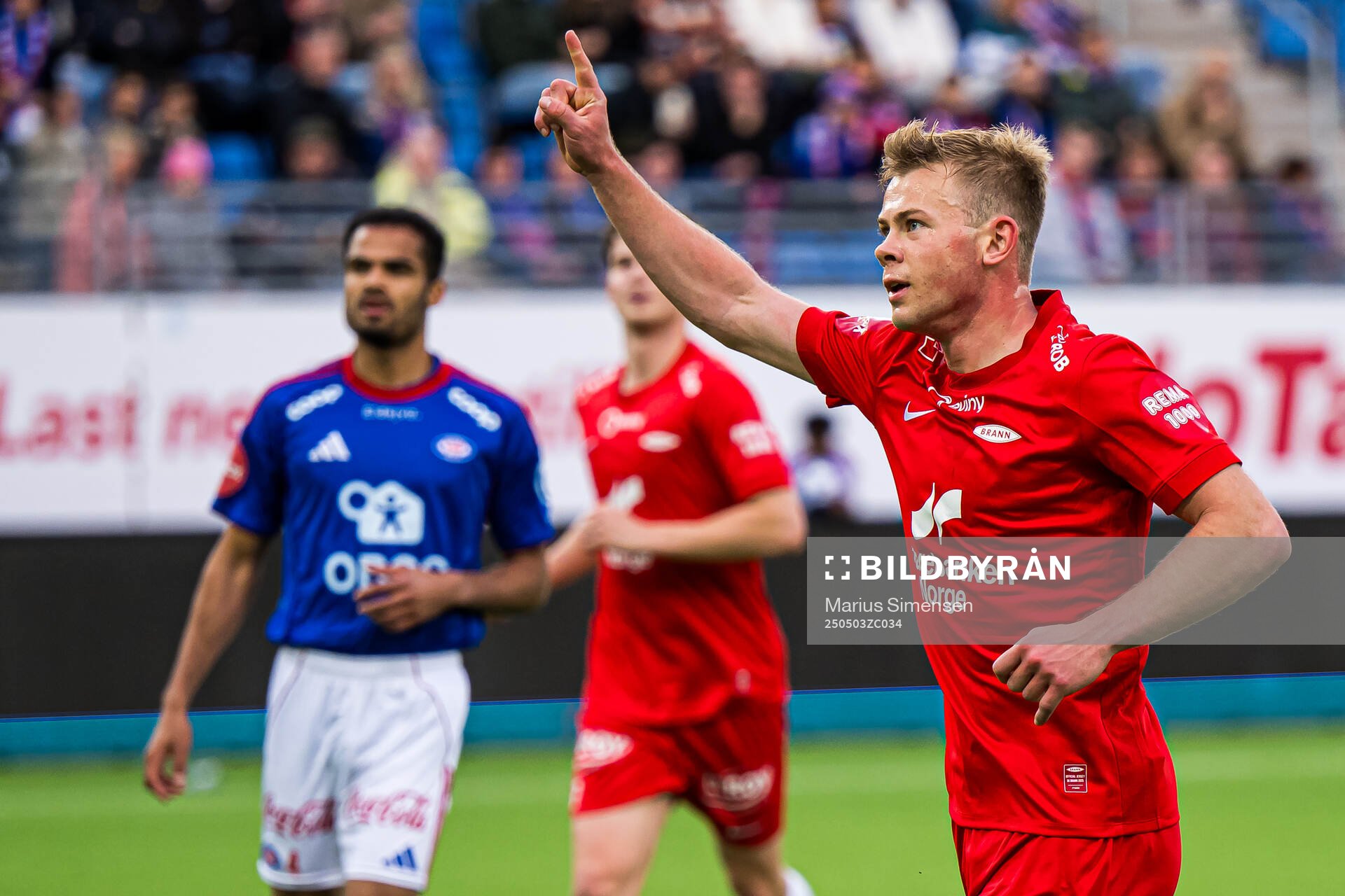 Aune Heggebø of Brann celebrates after scoring the 2-4 goal during the Eliteserien match between Vålerenga and Brann on May 3, 2025 in Oslo.