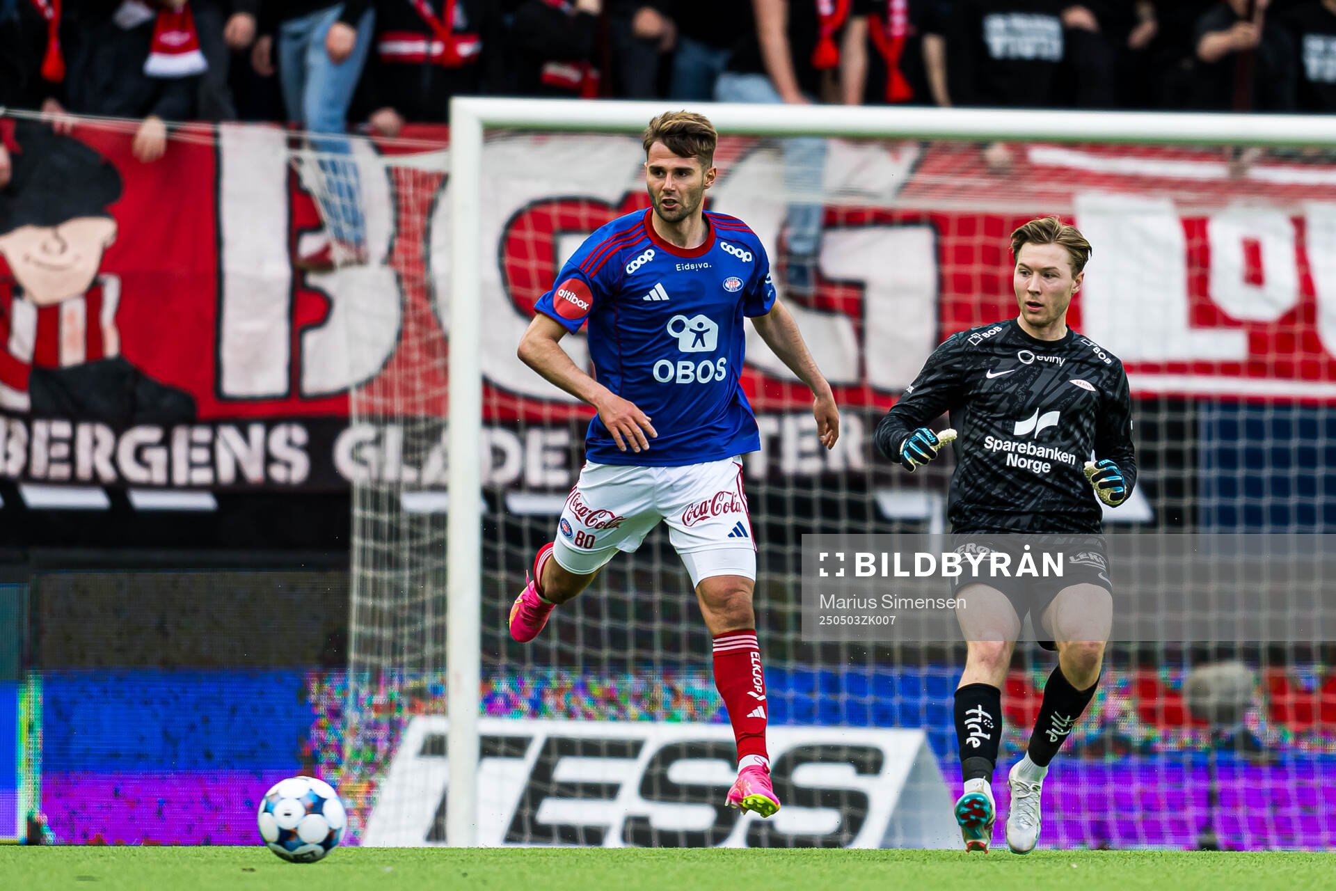 Muamer Brajanac of Vålerenga and Mathias Dyngeland of Brann during the Eliteserien match between Vålerenga and Brann on May 3, 2025 in Oslo.