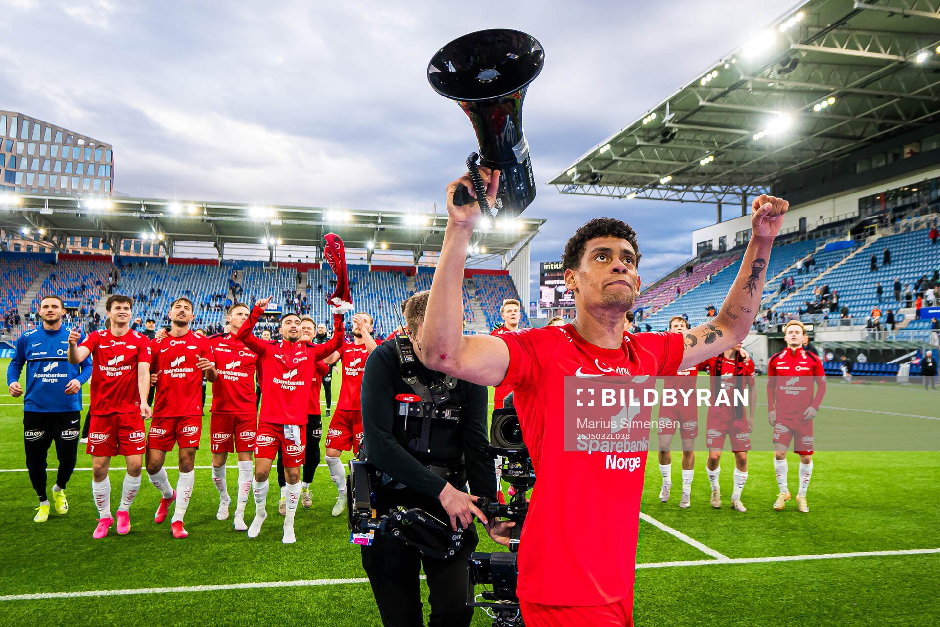 Japhet Sery Larsen of Brann celebrates after the Eliteserien match between Rosenborg and Molde on May 3, 2025 in Oslo. 