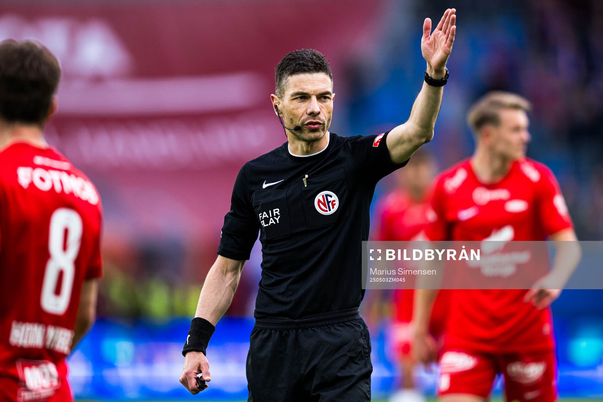 Tore Hansen, referee, during the Eliteserien match between Vålerenga and Brann on May 3, 2025 in Oslo. 

