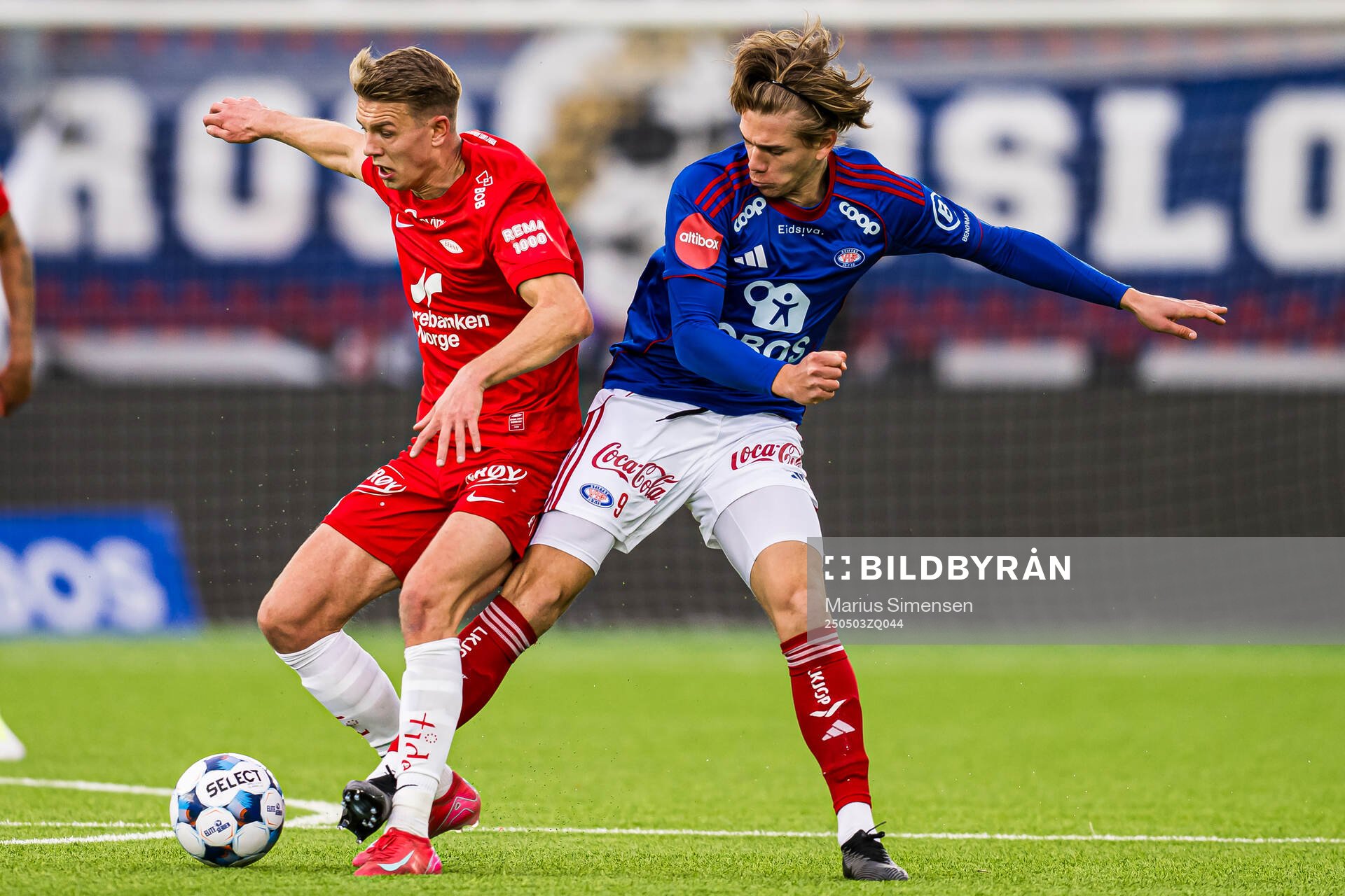 Emil Kornvig of Brann and Mees Rijks of Vålerenga during the Eliteserien match between Rosenborg and Molde on May 3, 2025 in Oslo. 
