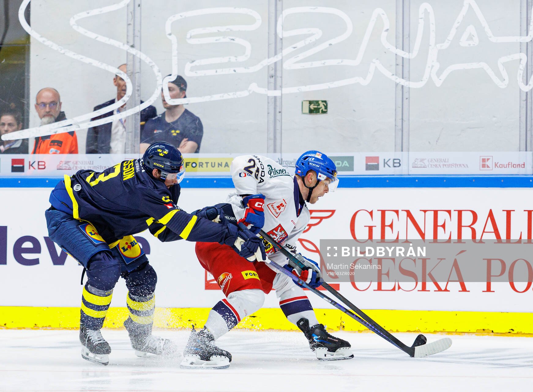 Marcus Pettersson of Sweden and Radan Lenc of Czech Republic
