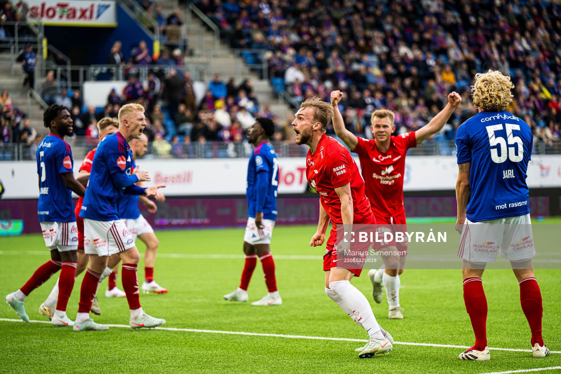Mads Berg Sande of Brann celebrates after scoring the 2-3 goal during the Eliteserien match between Vålerenga and Brann on May 3, 2025 in Oslo.