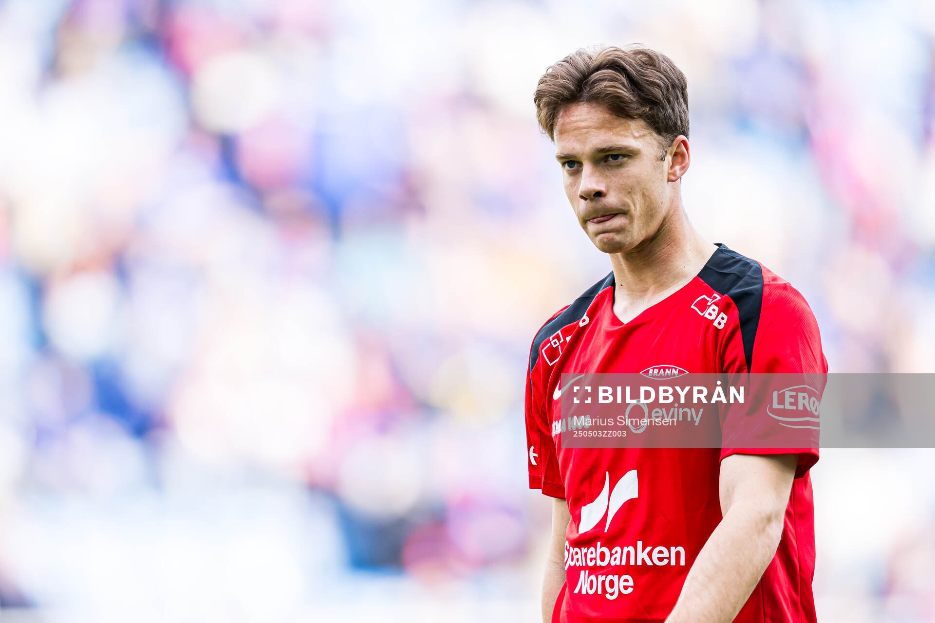 Felix Horn Myhre of Brann warms up