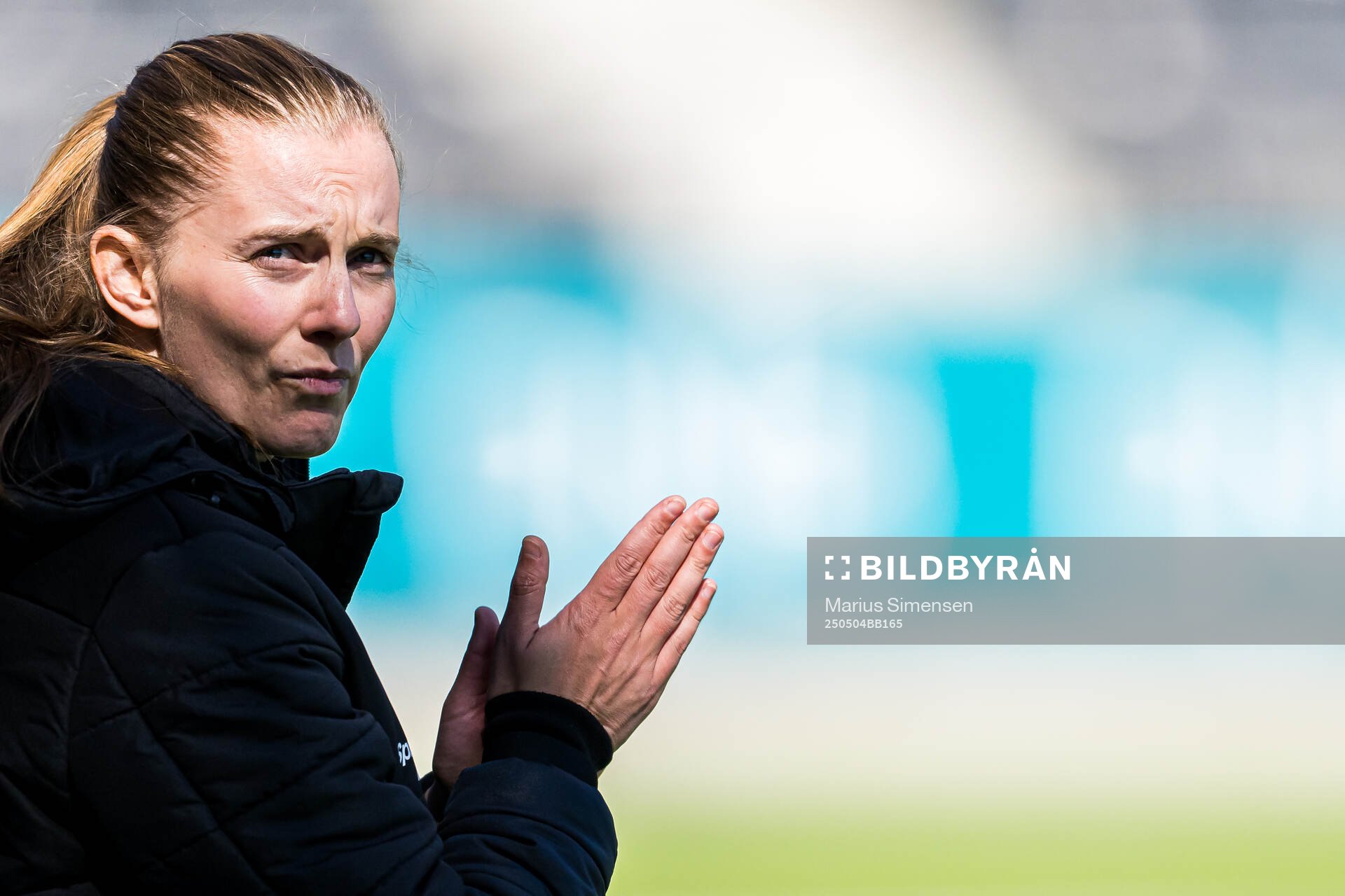 Isabella Hayes Sundby, head coach of Start, ahead of the 1. division football match between Åsane and Start on May 4, 2025 in Bergen.