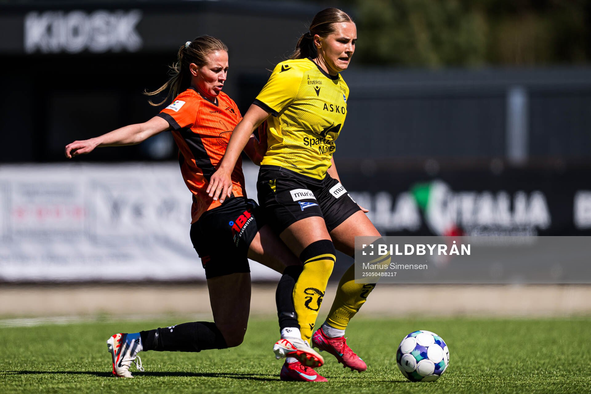 Marie Myhrvold Seim of Åsane and Kamilla Bruhjell of Start during the 1. division football match between Åsane and Start on May 4, 2025 in Bergen.