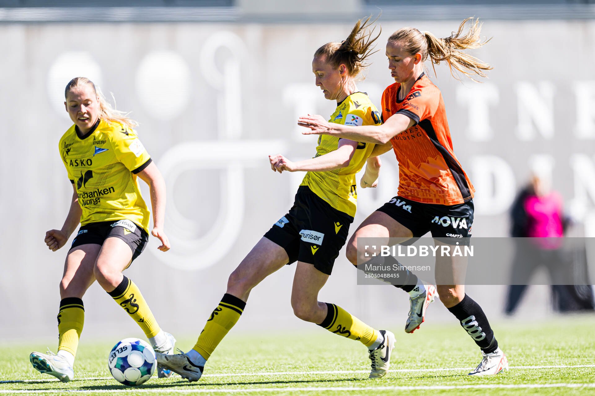 Mette Lorentzen of Start and Marie Myhrvold Seim of Åsane during the 1. division football match between Åsane and Start on May 4, 2025 in Bergen.