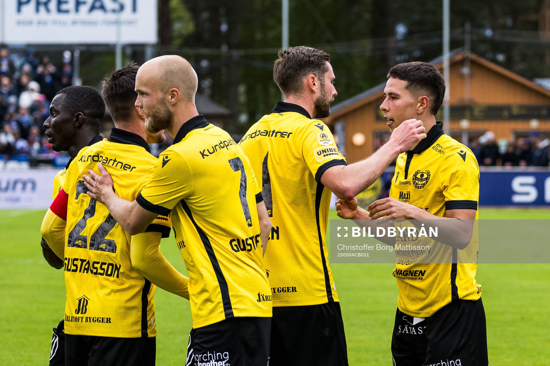 Mjällbys Nicklas Røjkjær jublar