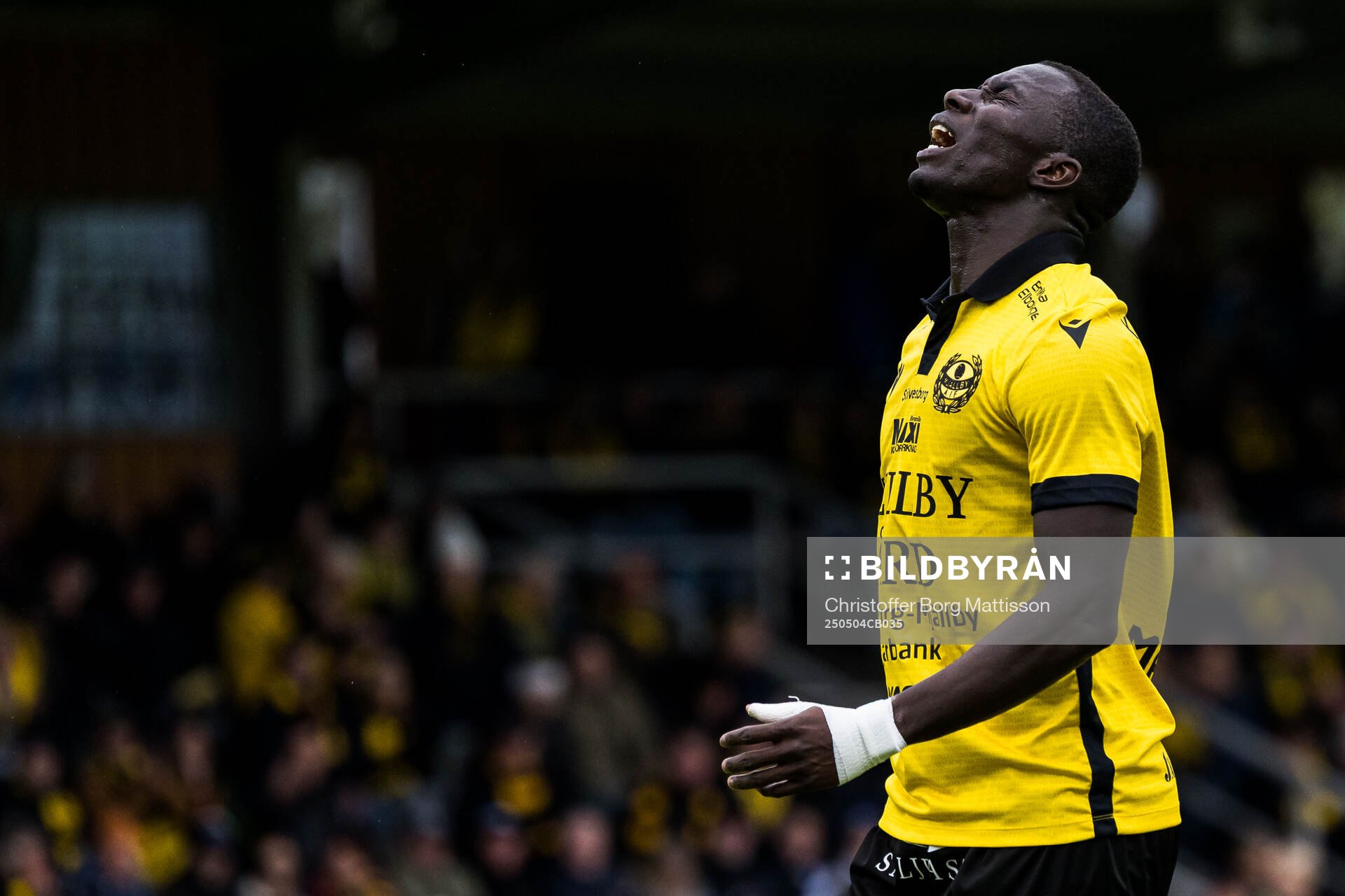 Mjällbys Abdoulie Manneh deppar