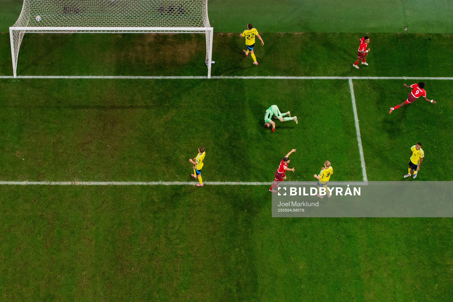 Johan Manzambi of Switzerland celebrates his 0-2 goal