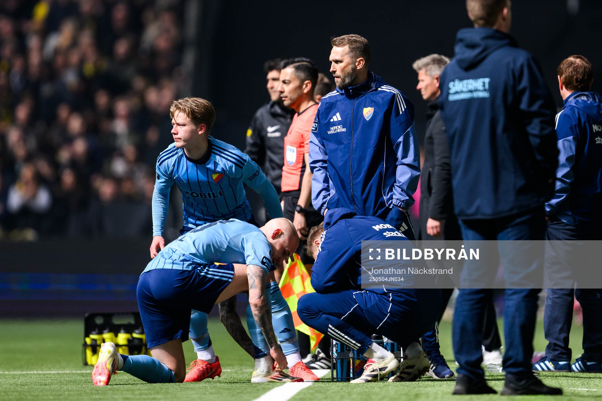 Djurgårdens tränare Jani Honkavaara under fotbollsmatchen i Allsvenskan mellan Djurgården och AIK den 4 maj 2025 i Stockholm. 
