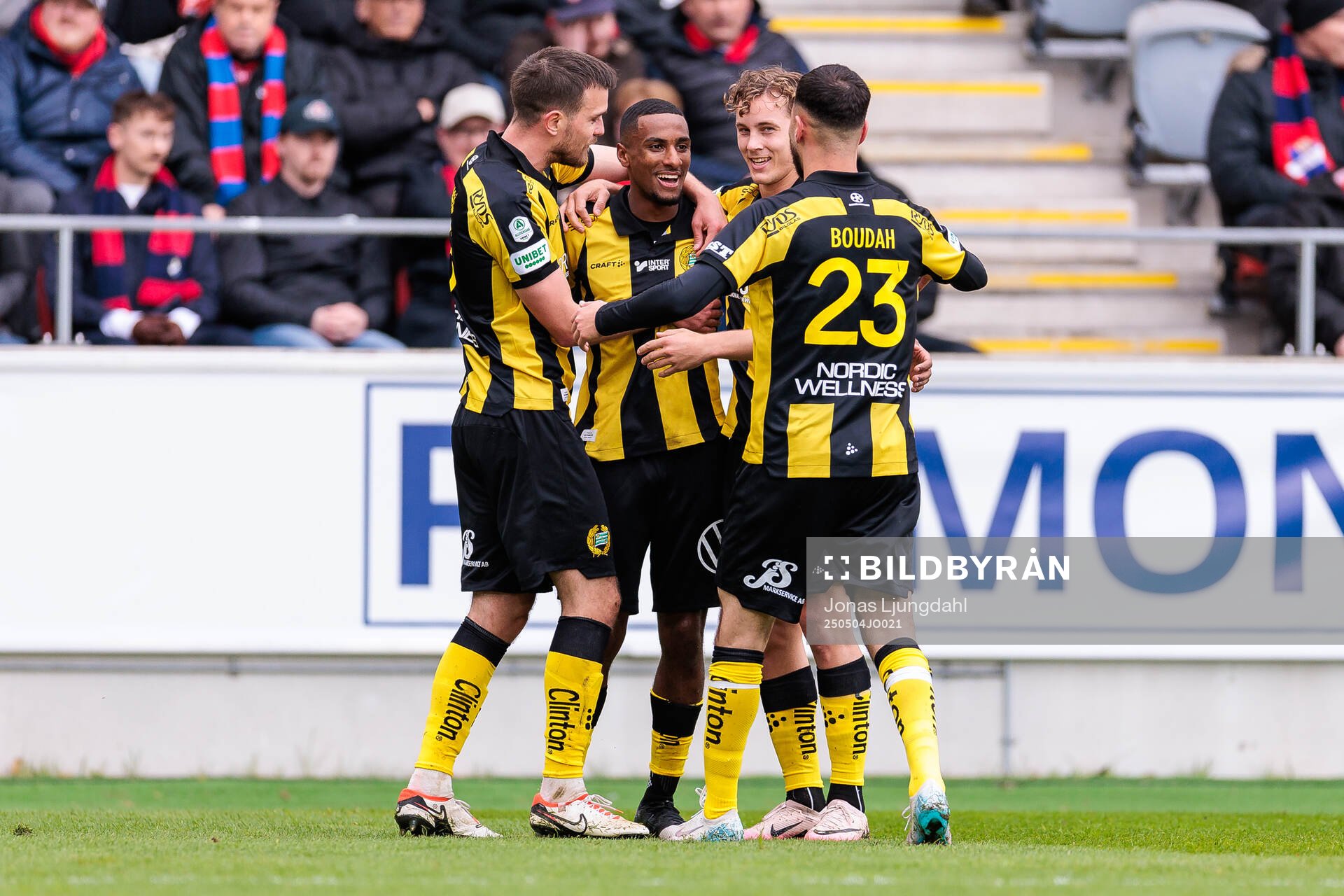Hammarbys Paulos Abraham jublar efter 0-1 under fotbollsmatchen i Allsvenskan mellan Öster och Hammarby den 4 maj 2025 i Växjö. 