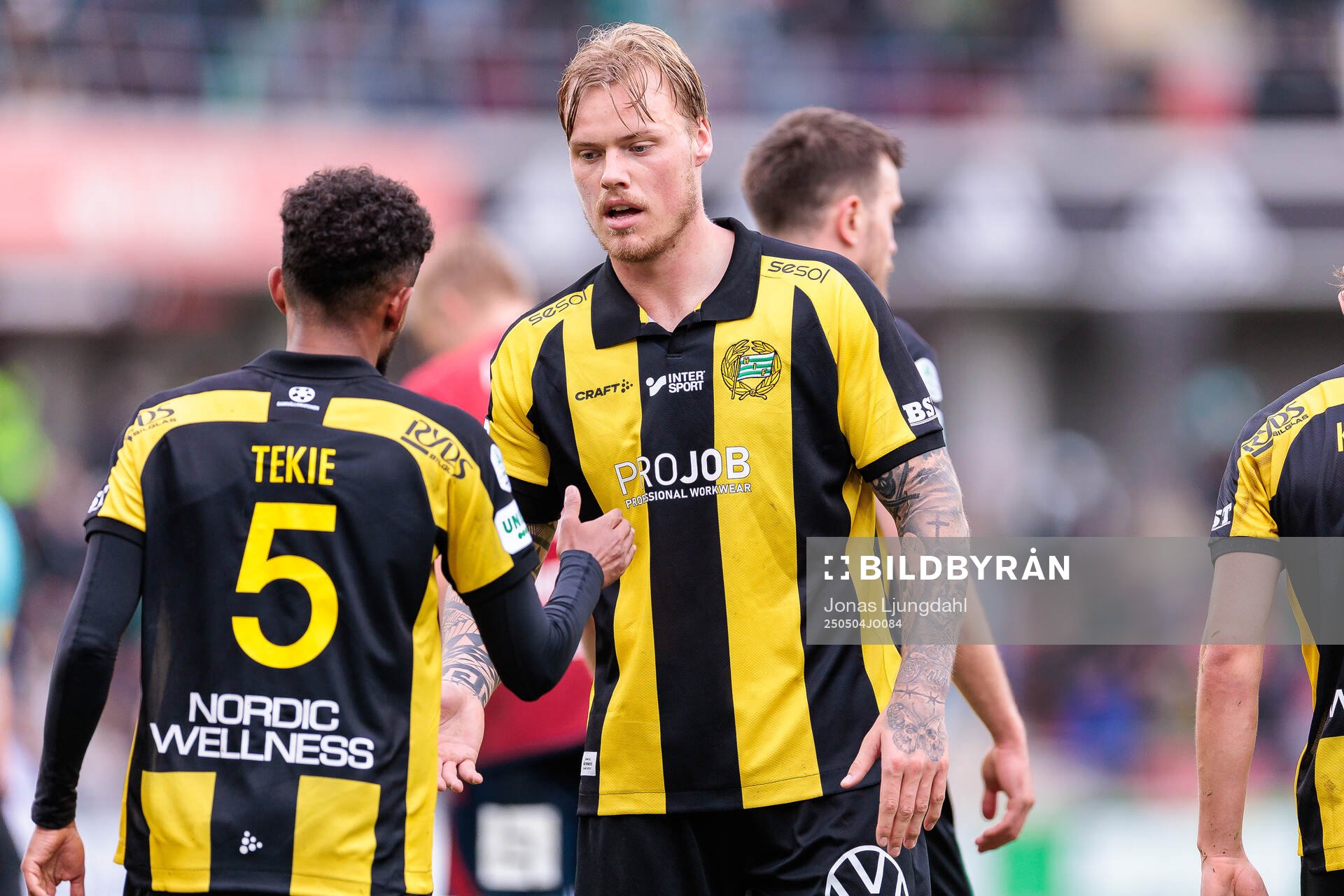 Hammarbys Victor Eriksson jublar efter mål 0-3 under fotbollsmatchen i Allsvenskan mellan Öster och Hammarby den 4 maj 2025 i Växjö. 