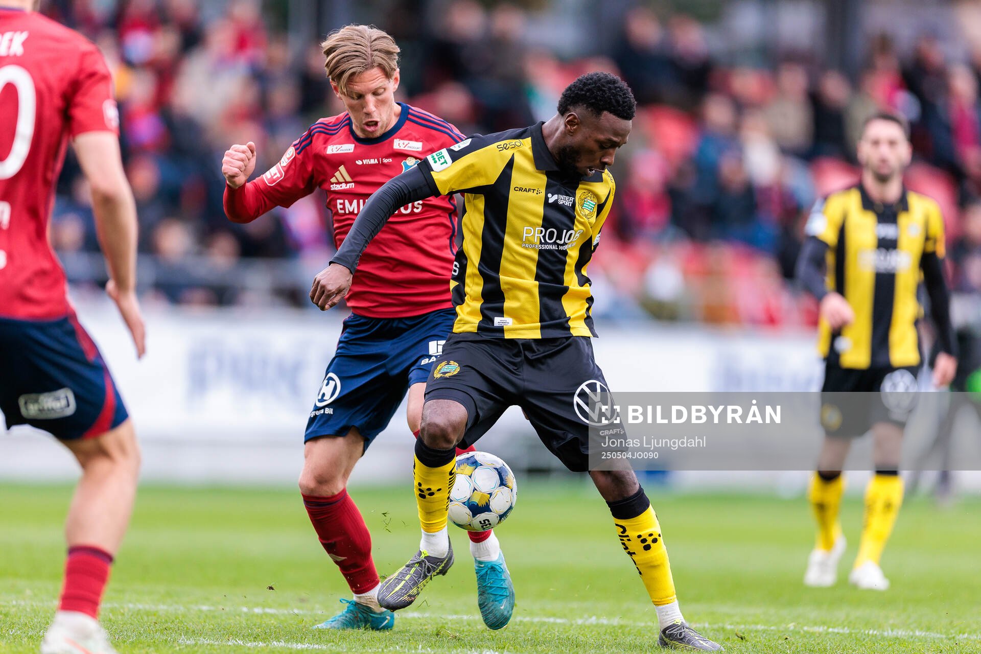 Östers Noah Söderberg och Hammarbys Shaquille Pinas