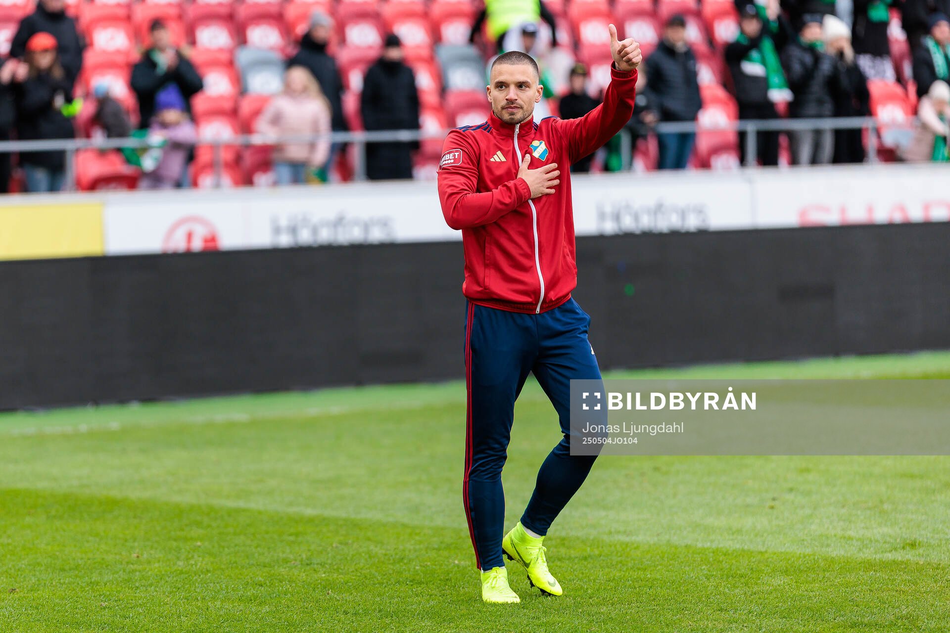 Östers Vladimir Rodic efter  fotbollsmatchen i Allsvenskan mellan Öster och Hammarby den 4 maj 2025 i Växjö. 