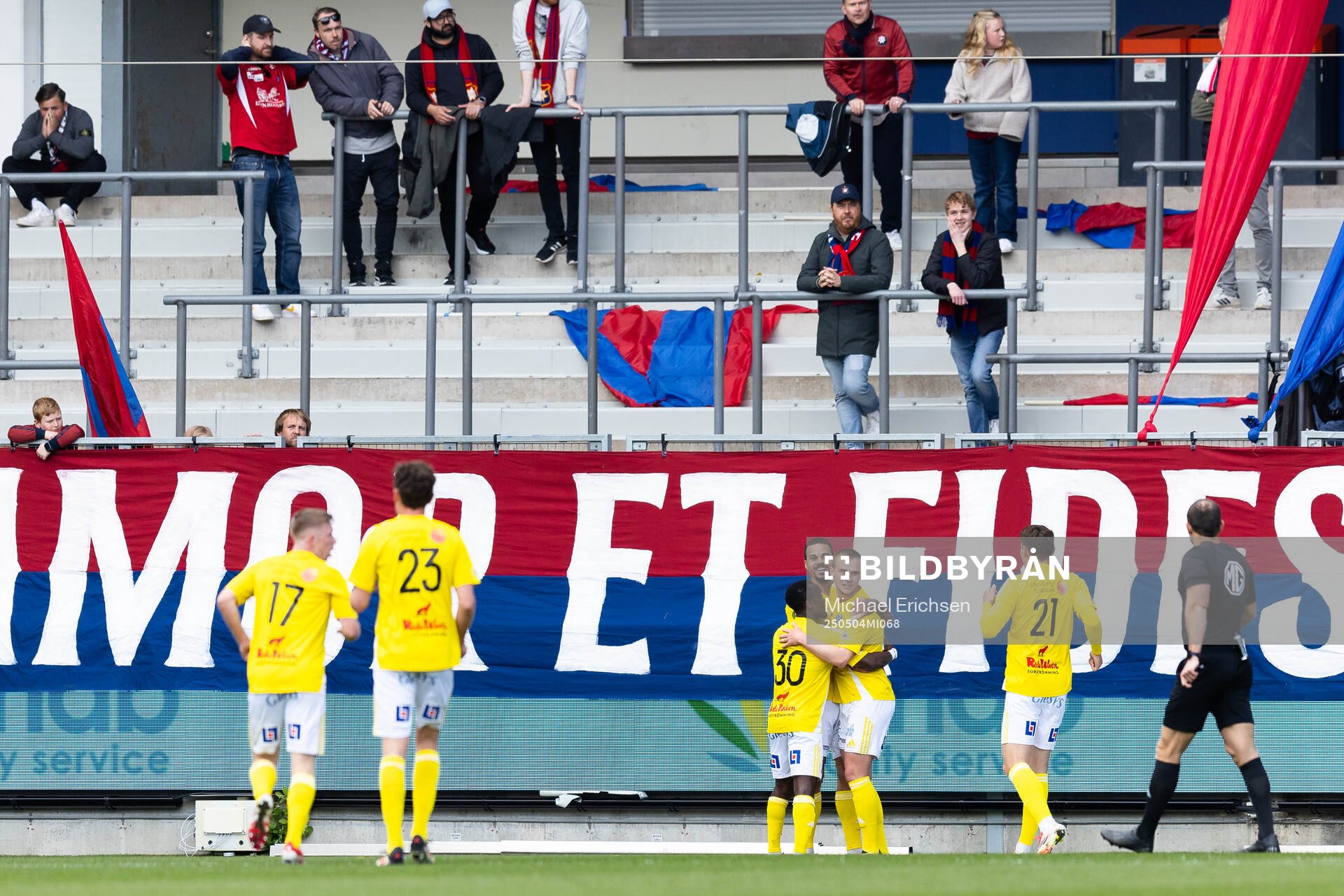 Falkenbergs Nils Bertilsson jublar