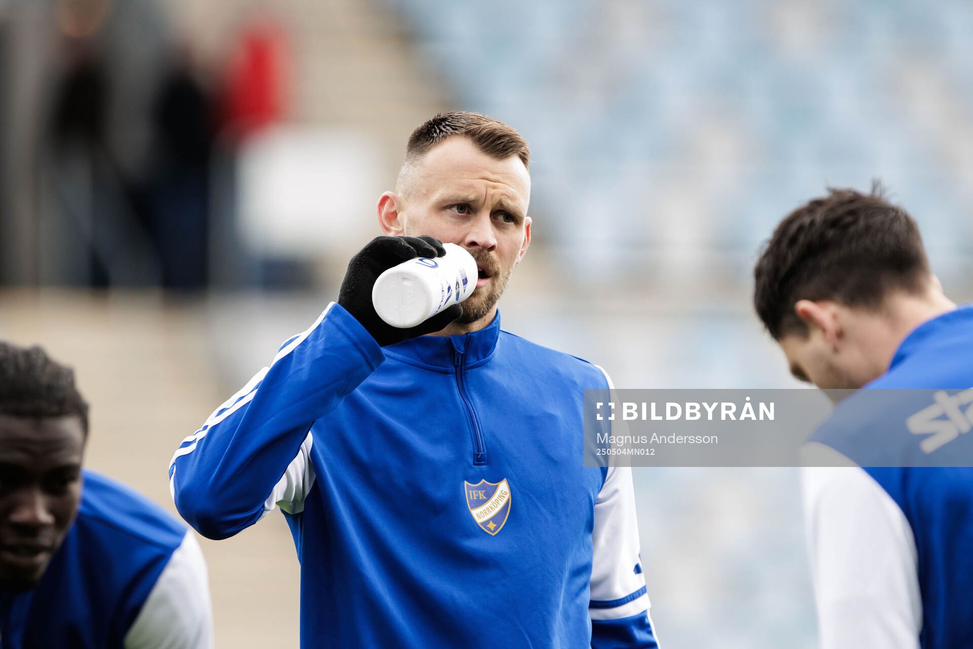 IFK Norrköpings Max Watson inför fotbollsmatchen i Allsvenskan mellan IFK Norrköping och Häcken den 4 maj 2025 i Norrköping. 