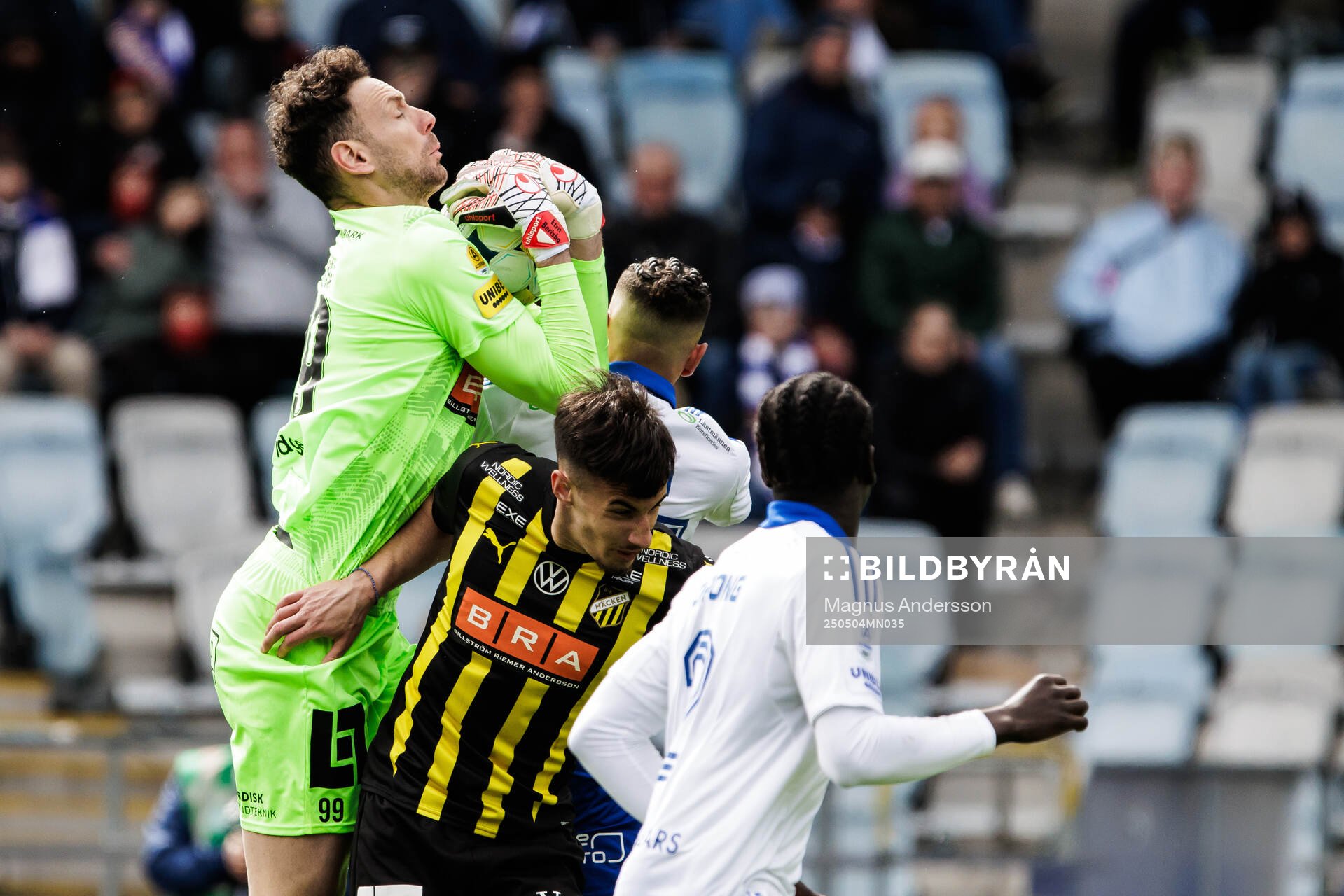 Häckens Etrit Berisha under fotbollsmatchen i Allsvenskan mellan IFK Norrköping och Häcken den 4 maj 2025 i Norrköping. 