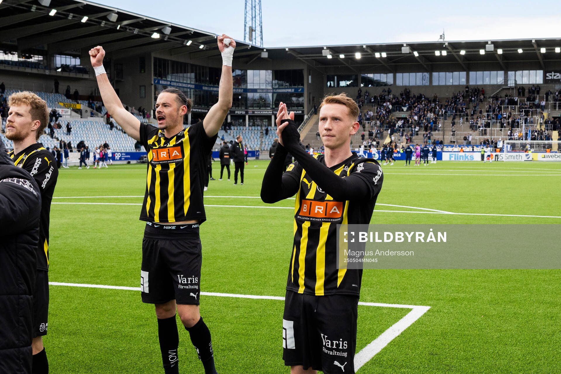 Häckens Julius Lindberg jublar efter fotbollsmatchen i Allsvenskan mellan IFK Norrköping och Häcken den 4 maj 2025 i Norrköping. 