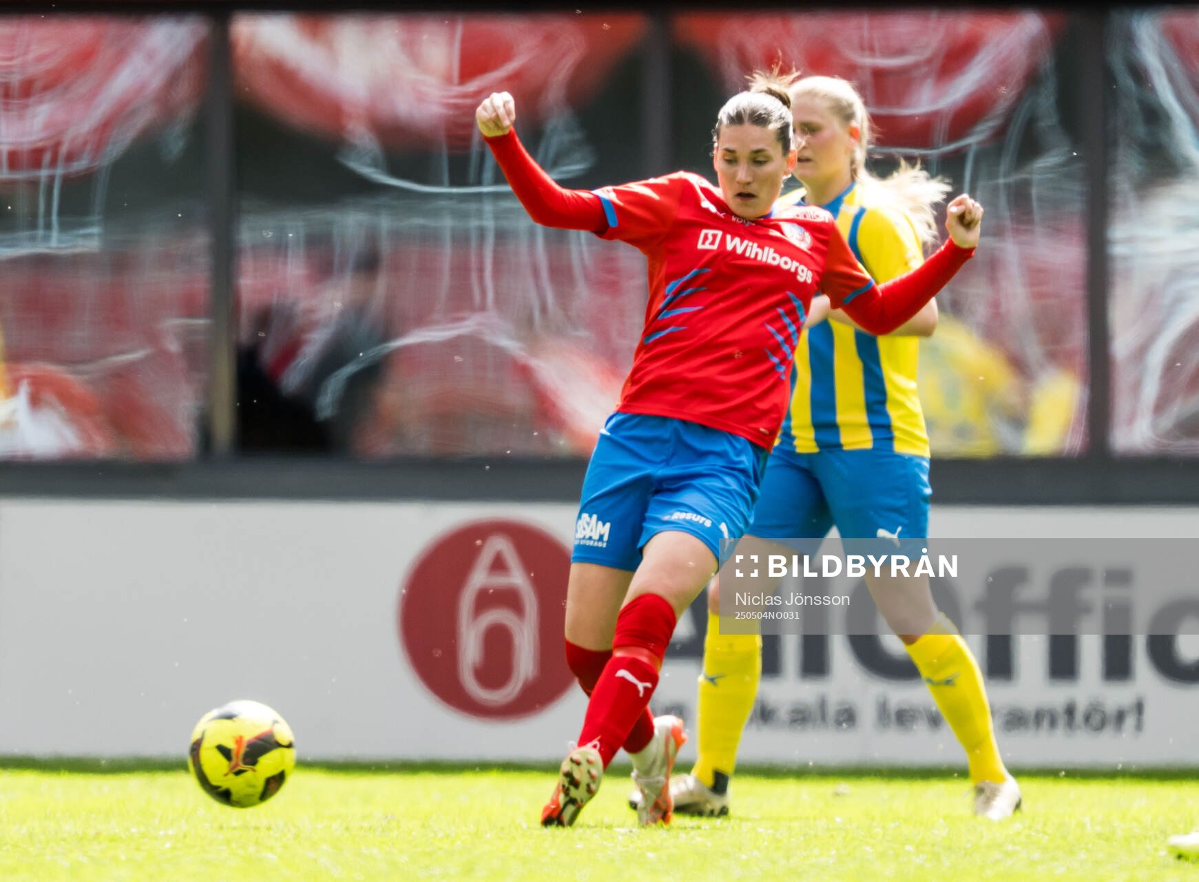 Helsingborgs Hanna Lundell under fotbollsmatchen i Division 1 södra mellan Helsingborg och Eskilsminne den 4 maj 2025 i Helsingborg.