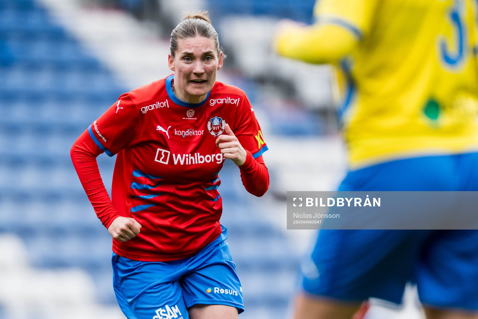 Helsingborgs Hanna Lundell under fotbollsmatchen i Division 1 södra mellan Helsingborg och Eskilsminne den 4 maj 2025 i Helsingborg.