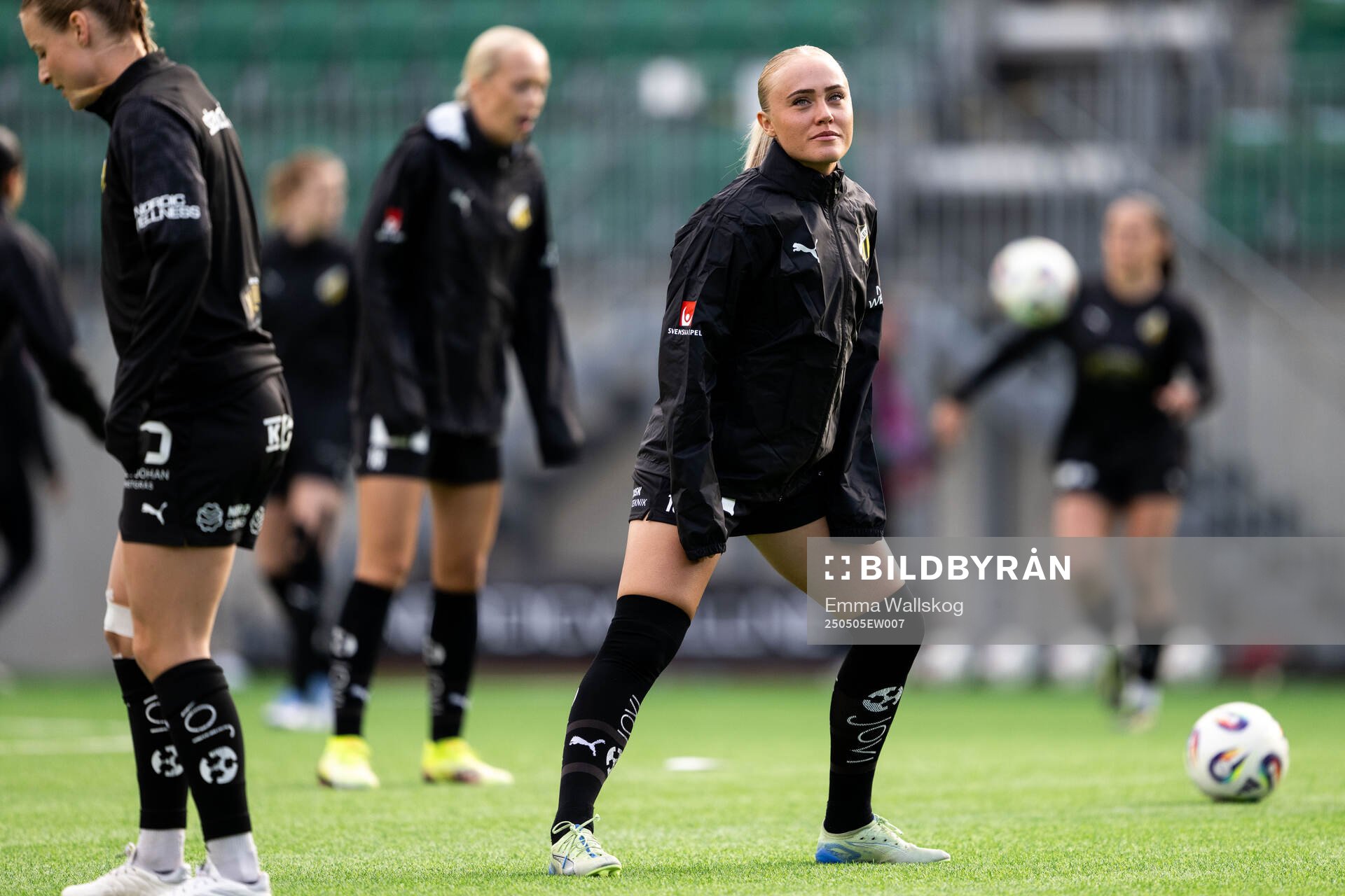 Häckens Alva Selerud inför fotbollsmatchen i Damallsvenskan mellan Hammarby och Häcken den 5 maj 2025 i Stockholm. 
