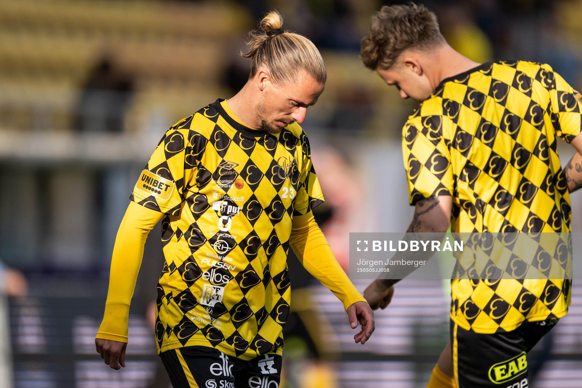 Elfsborgs Niklas Hult under uppvärmningen inför fotbollsmatchen i Allsvenskan mellan Elfsborg och GAIS den 5 maj 2025 i Borås. 
