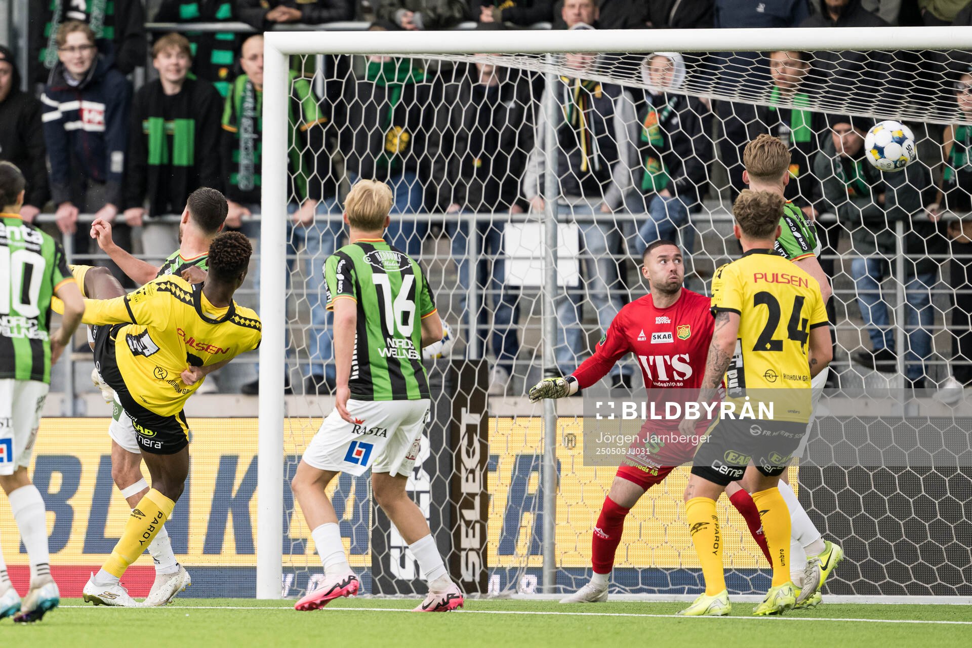 Elfsborgs Terry Yegbe gör 2-0 under fotbollsmatchen i Allsvenskan mellan Elfsborg och GAIS den 5 maj 2025 i Borås. 