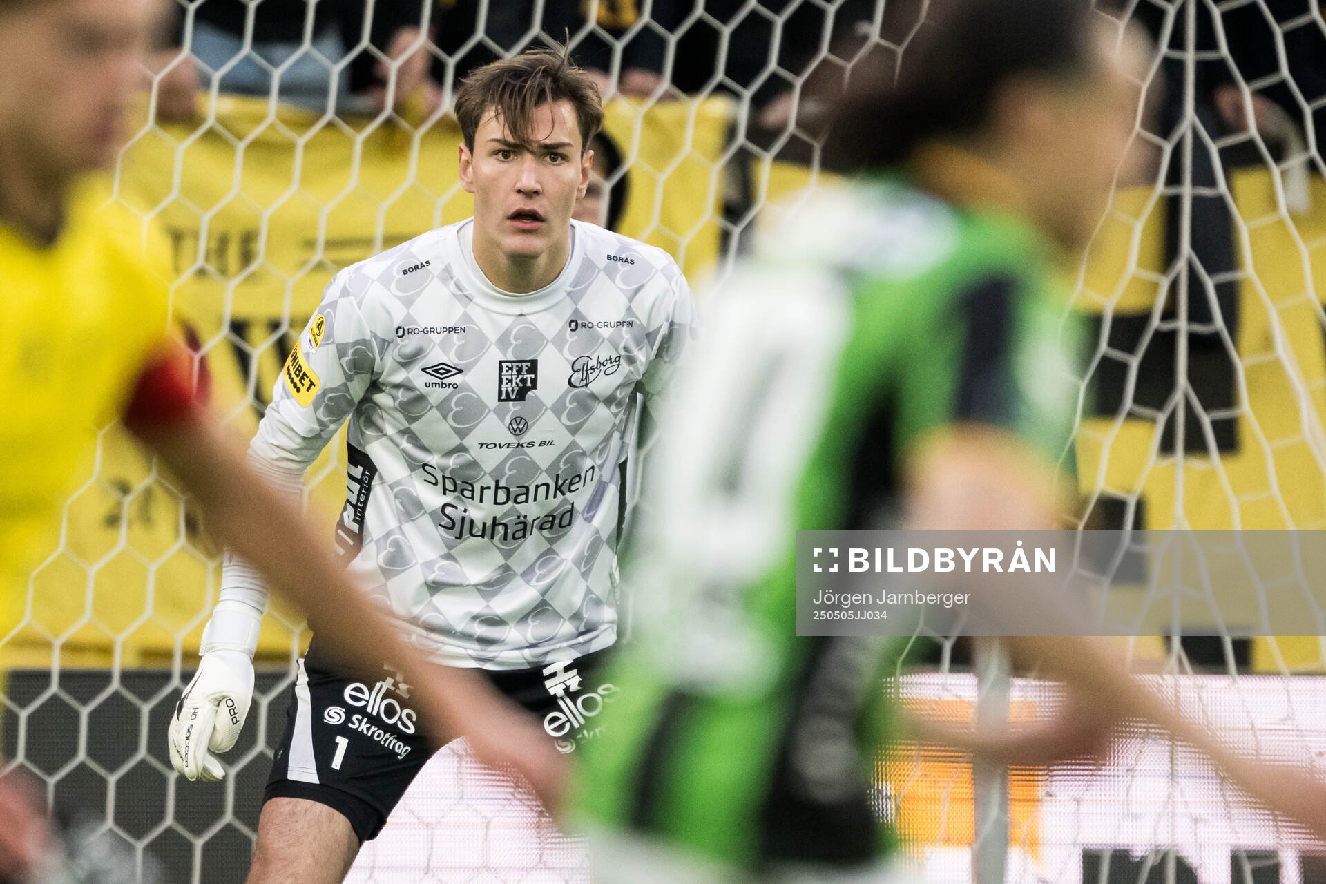 Elfsborgs målvakt Simon Eriksson under fotbollsmatchen i Allsvenskan mellan Elfsborg och GAIS den 5 maj 2025 i Borås. 