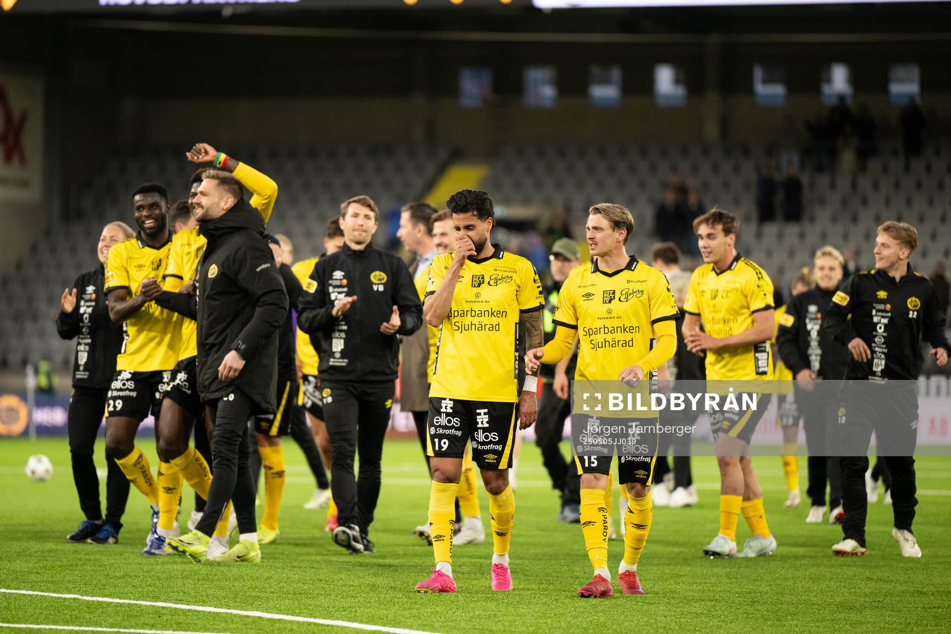 Elfsborgs spelare jublar efter fotbollsmatchen i Allsvenskan mellan Elfsborg och GAIS den 5 maj 2025 i Borås. 