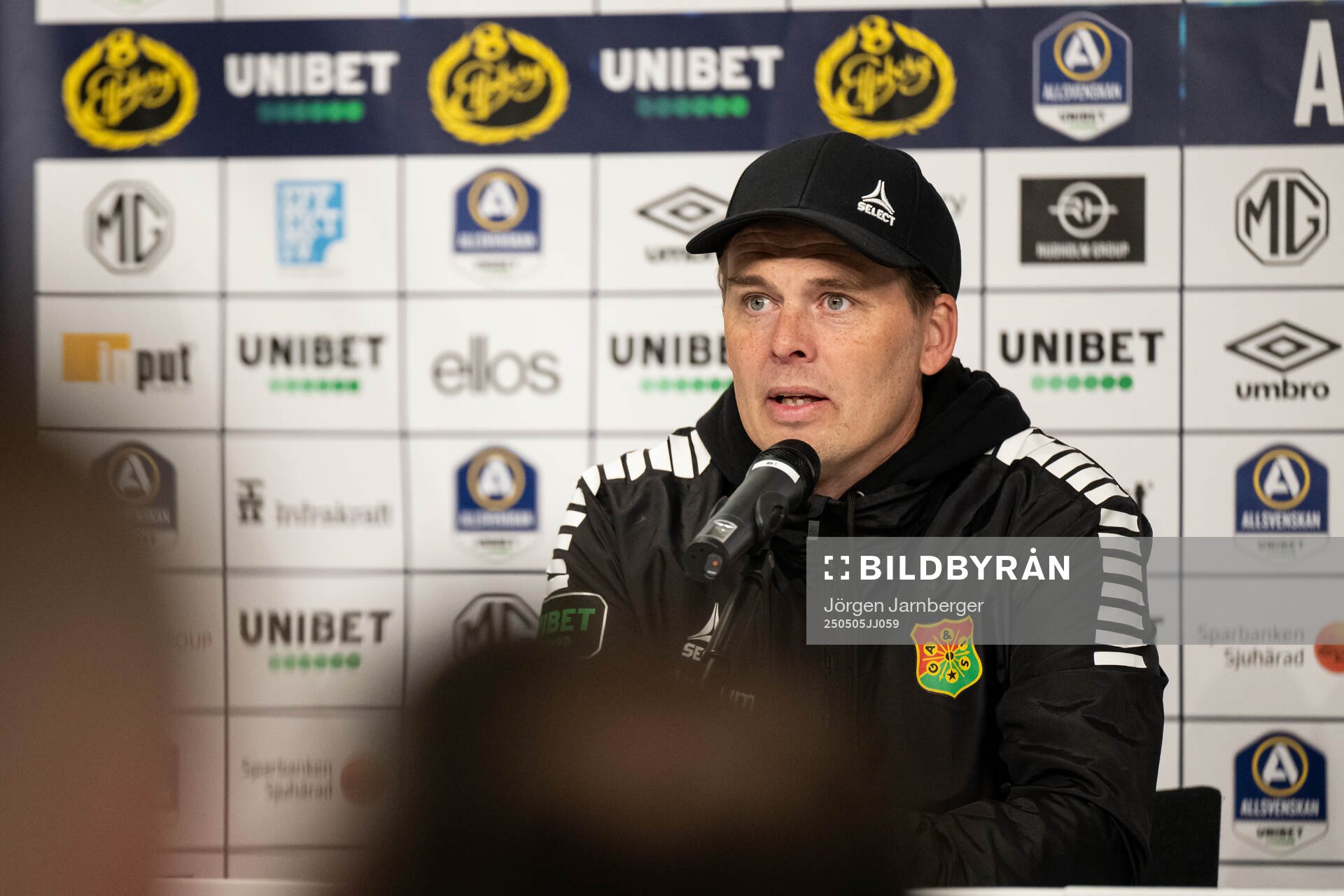 GAIS tränare Fredrik Holmberg under presskonferensen efter fotbollsmatchen i Allsvenskan mellan Elfsborg och GAIS den 5 maj 2025 i Borås. 