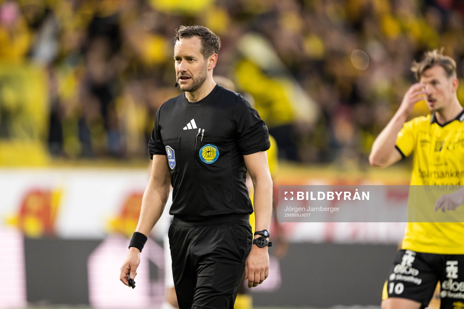 Domare Victor Wolf under fotbollsmatchen i Allsvenskan mellan Elfsborg och GAIS den 5 maj 2025 i Borås. 