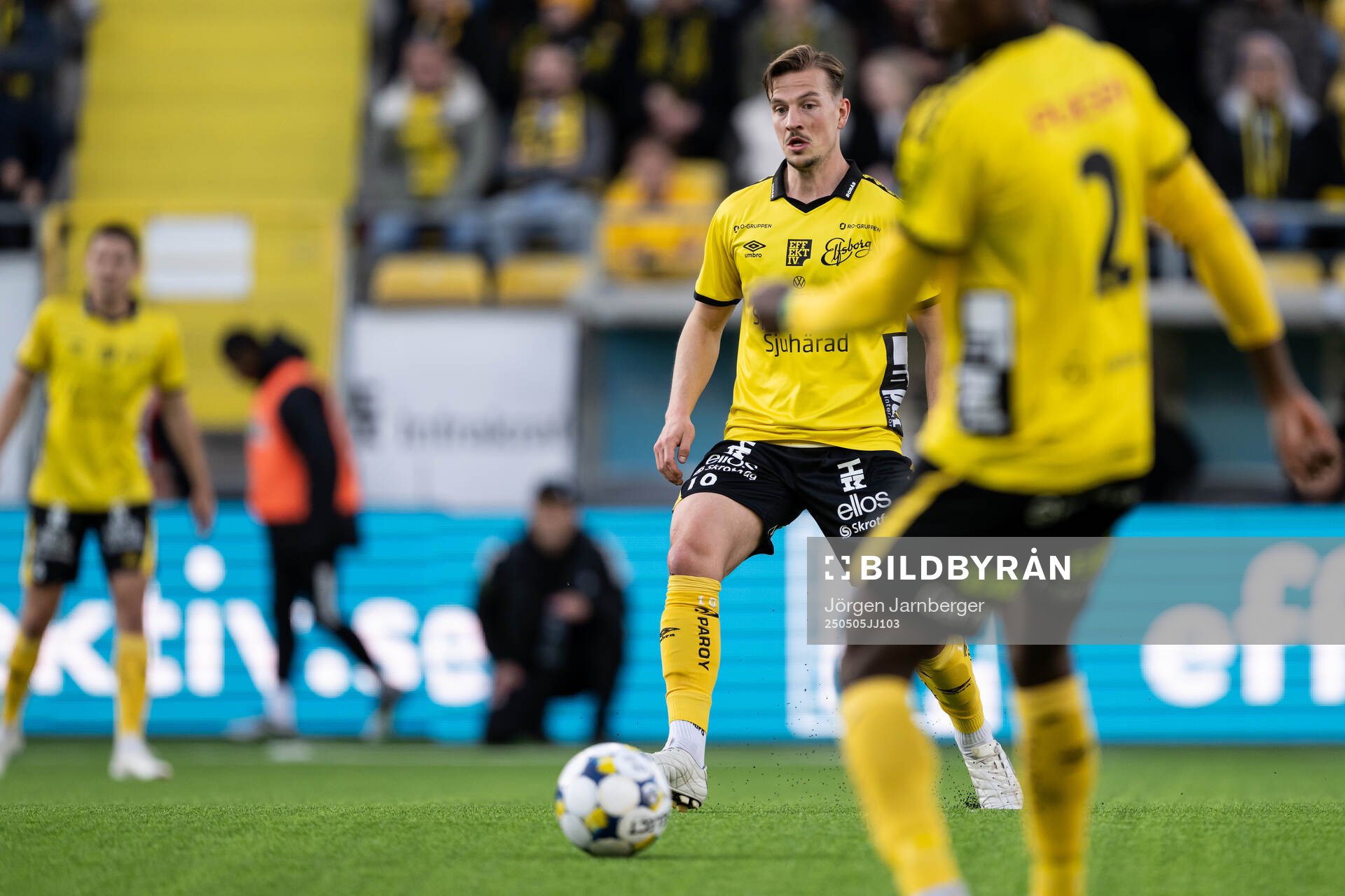 Elfsborgs Simon Olsson under fotbollsmatchen i Allsvenskan mellan Elfsborg och GAIS den 5 maj 2025 i Borås. 