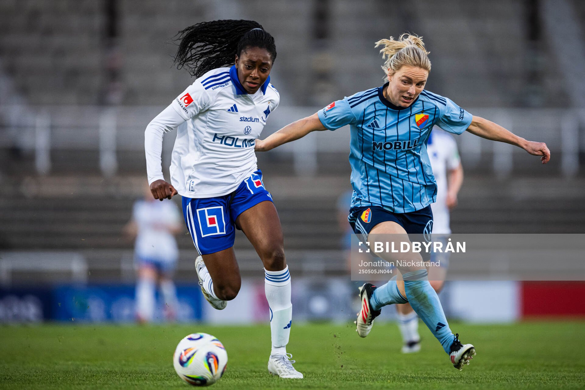 IFK Norrköpings Maya Aliyah Antoine och Djurgårdens Mimmi