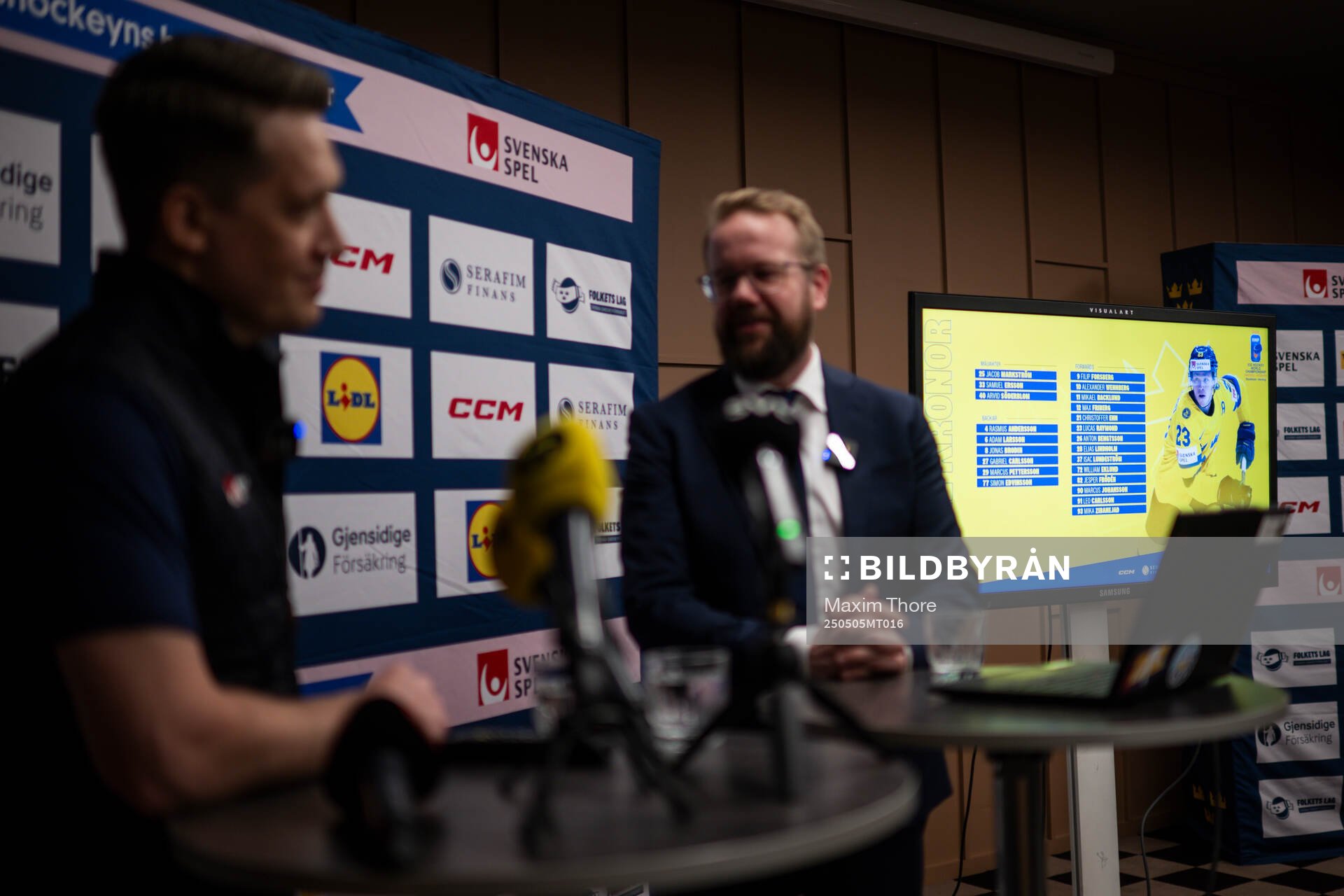 Sam Hallam, head coach and Linus Hugosson, media officer of
